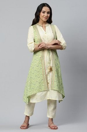 Green Sleeveless Sequined Gillet with kurta and Pants - Image 5