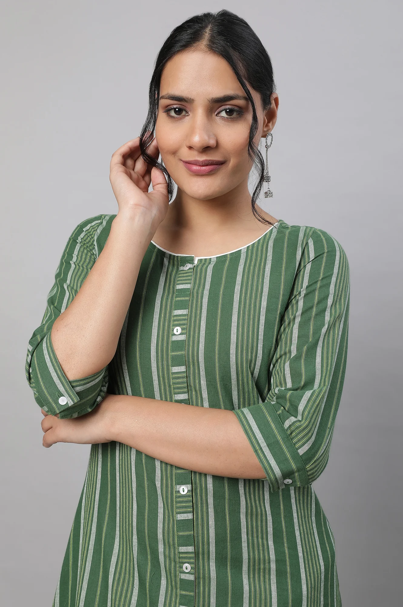 Green Stripe Print Cotton kurta & Trousers Set - Image 6
