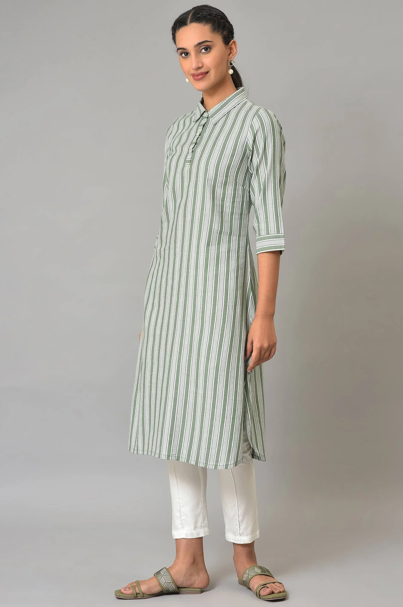Green Stripe Print Shirt Collar kurta & Trousers Set. - Image 3