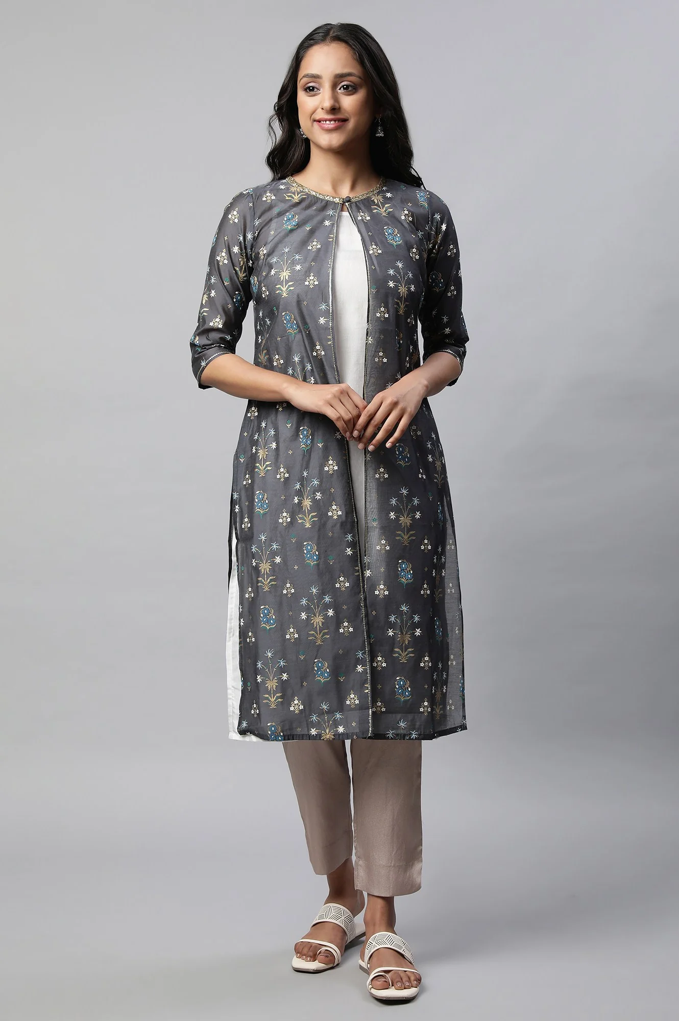 Grey Printed Chanderi Gilet and Kurta Set - Image 5