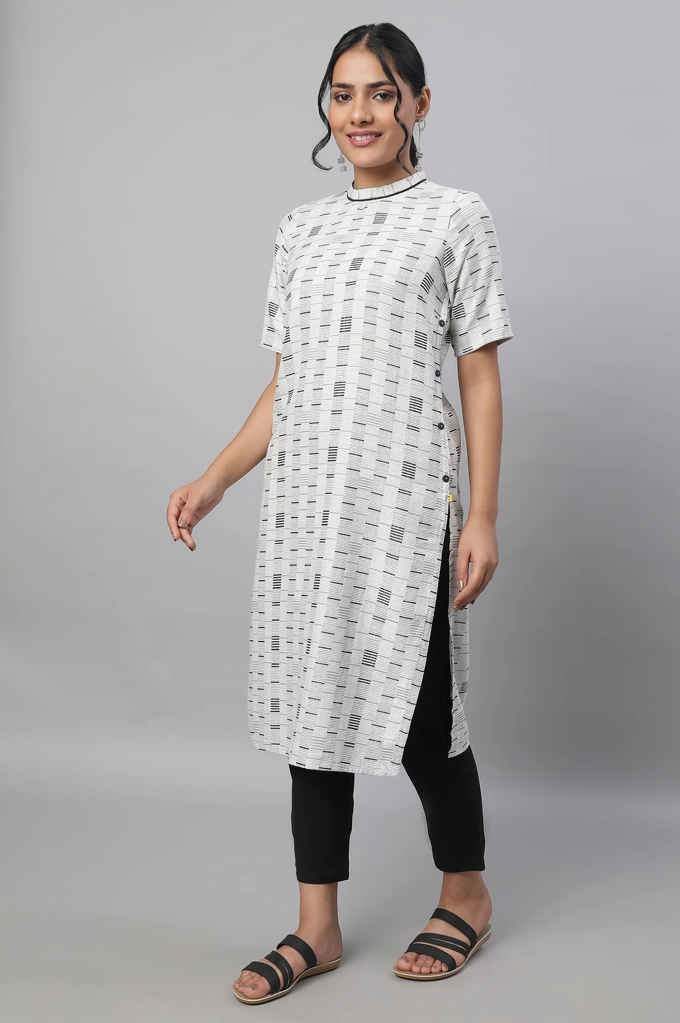 Grey Cotton kurta & Trousers Set - Image 3