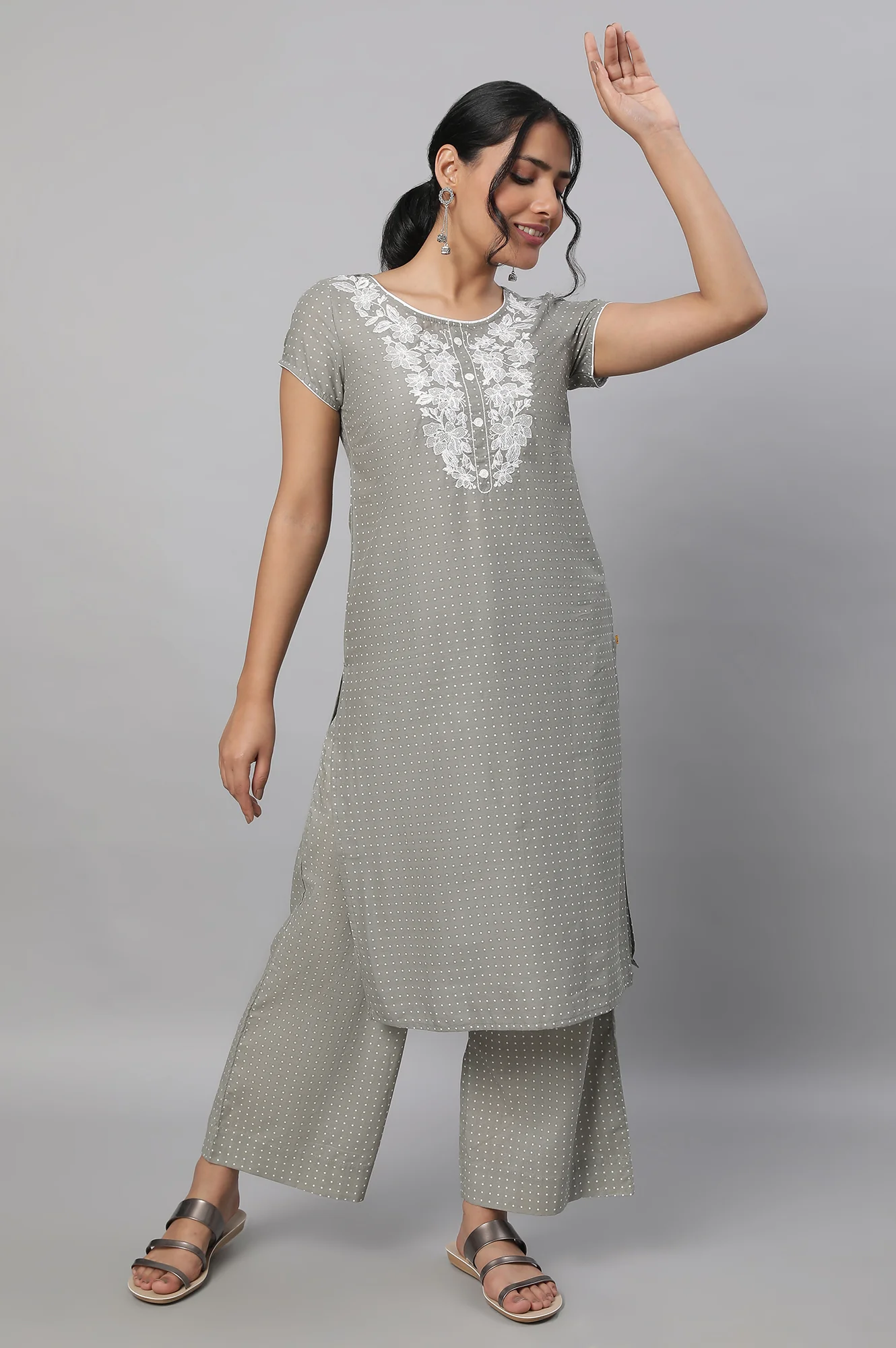 Grey Embroidered kurta & Palazzo Set - Image 5