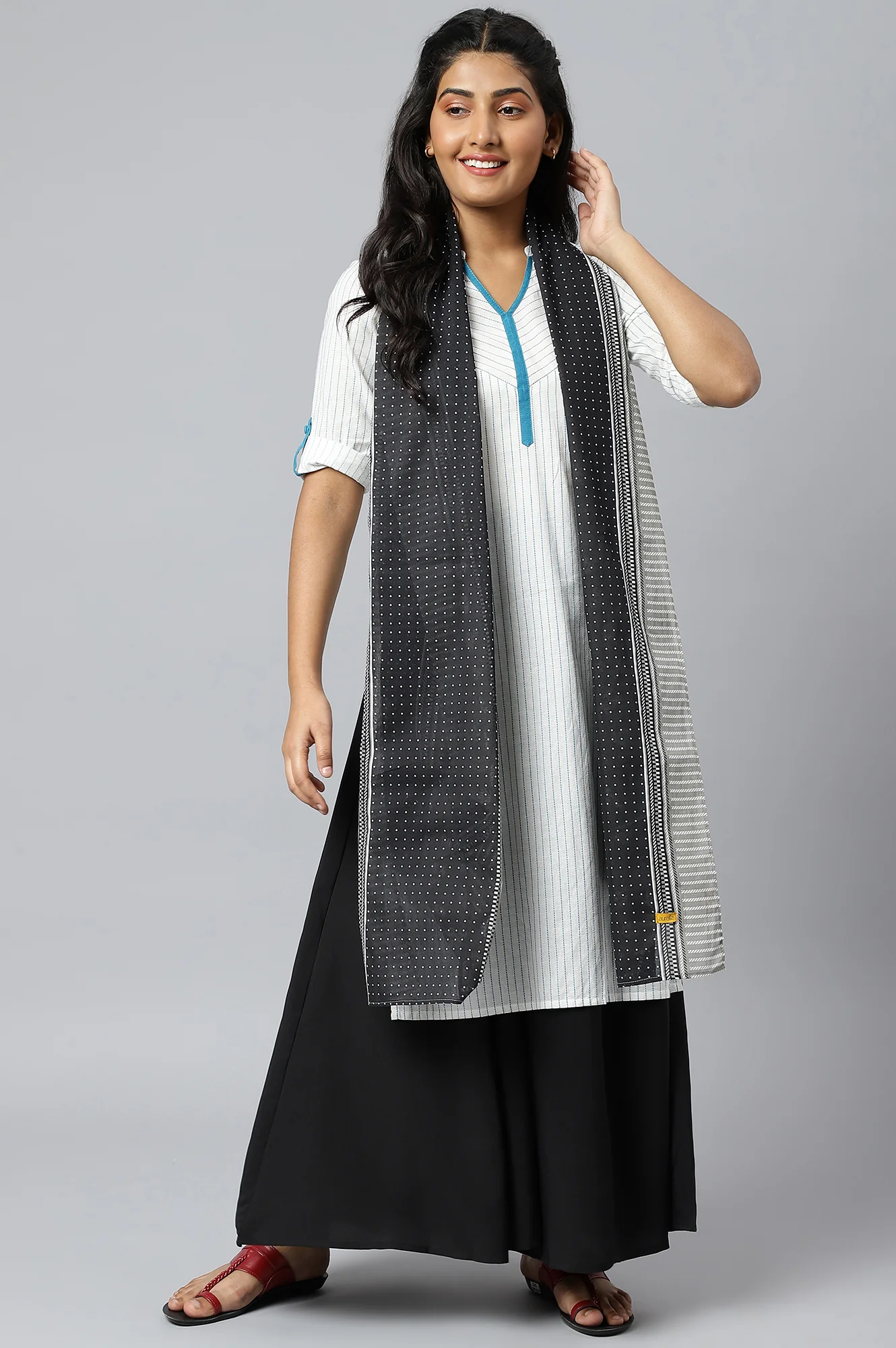 Grey Ethnic Printed Dupatta - Image 3