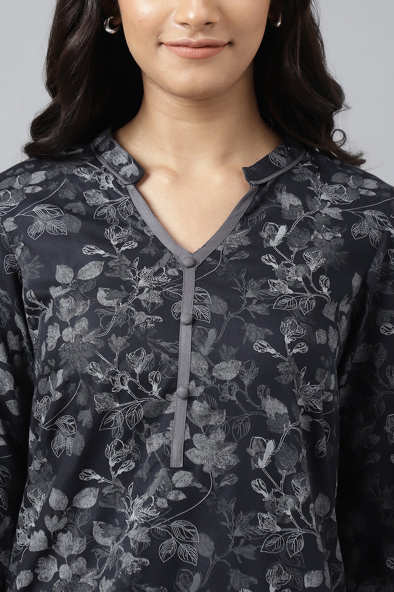 Grey Floral Print Ethnic kurta - Image 8