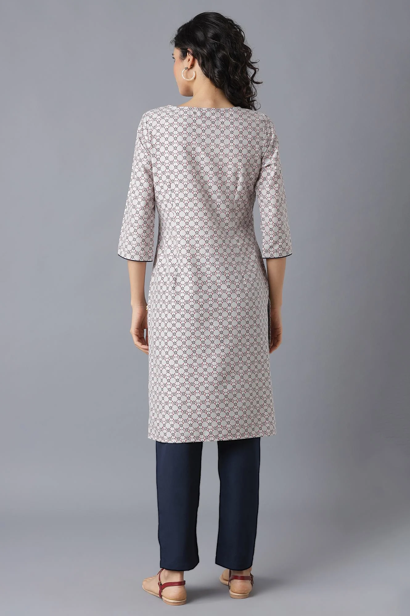 Grey Floral Print kurta and Blue Trousers Set - Image 2