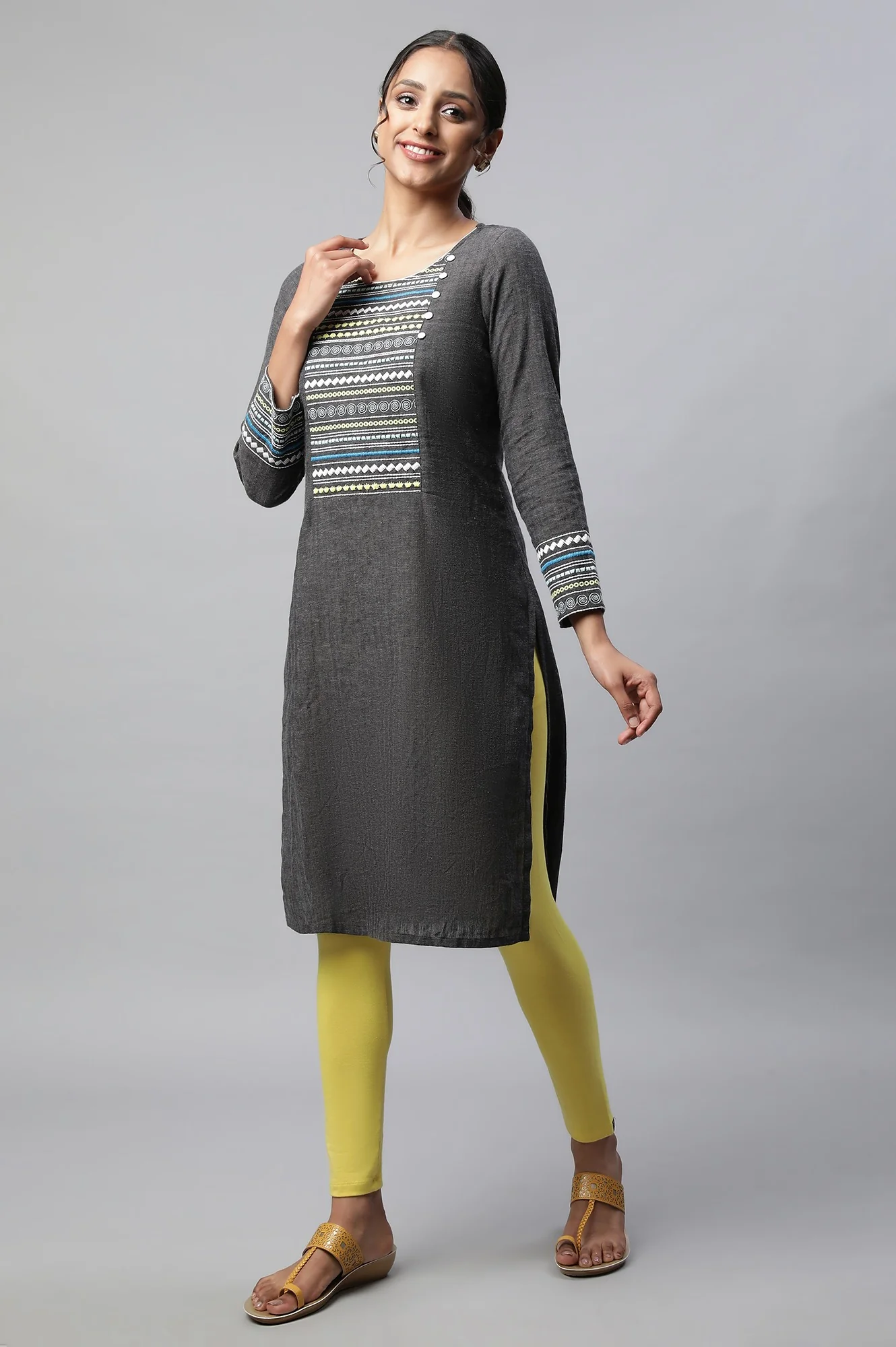 Grey Linen Textured Cotton Kurta - Image 3