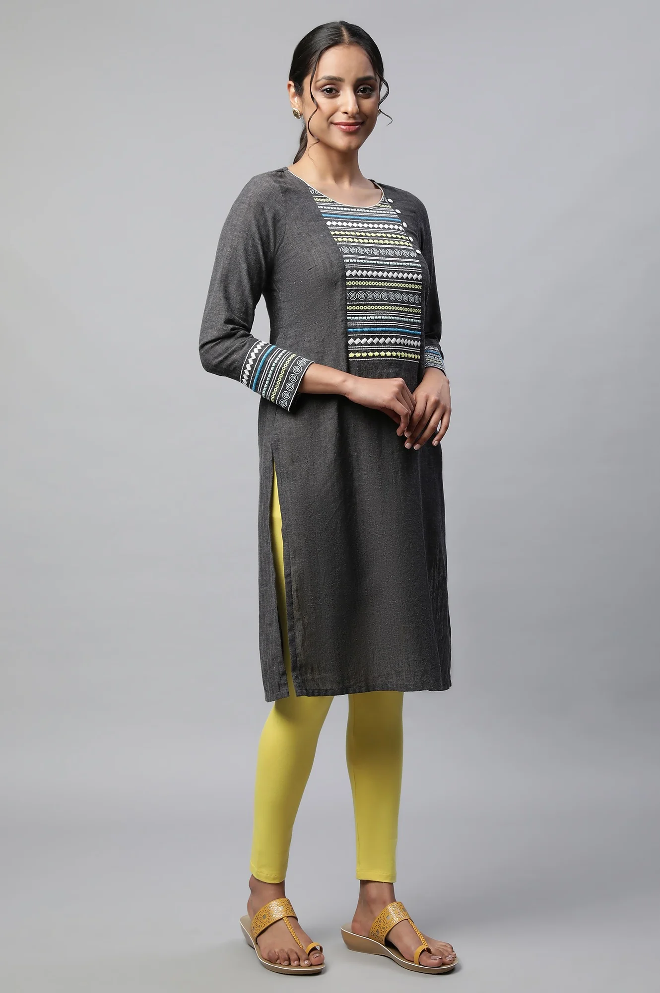 Grey Linen Textured Cotton Kurta - Image 4