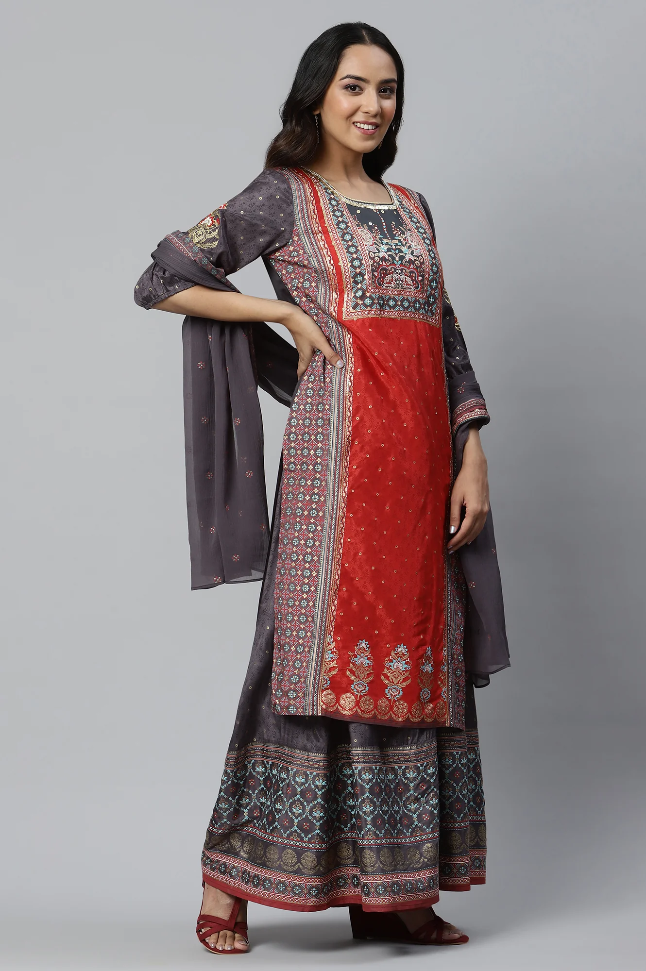 Grey Placement Printed kurta with Culottes and Dupatta - Image 4