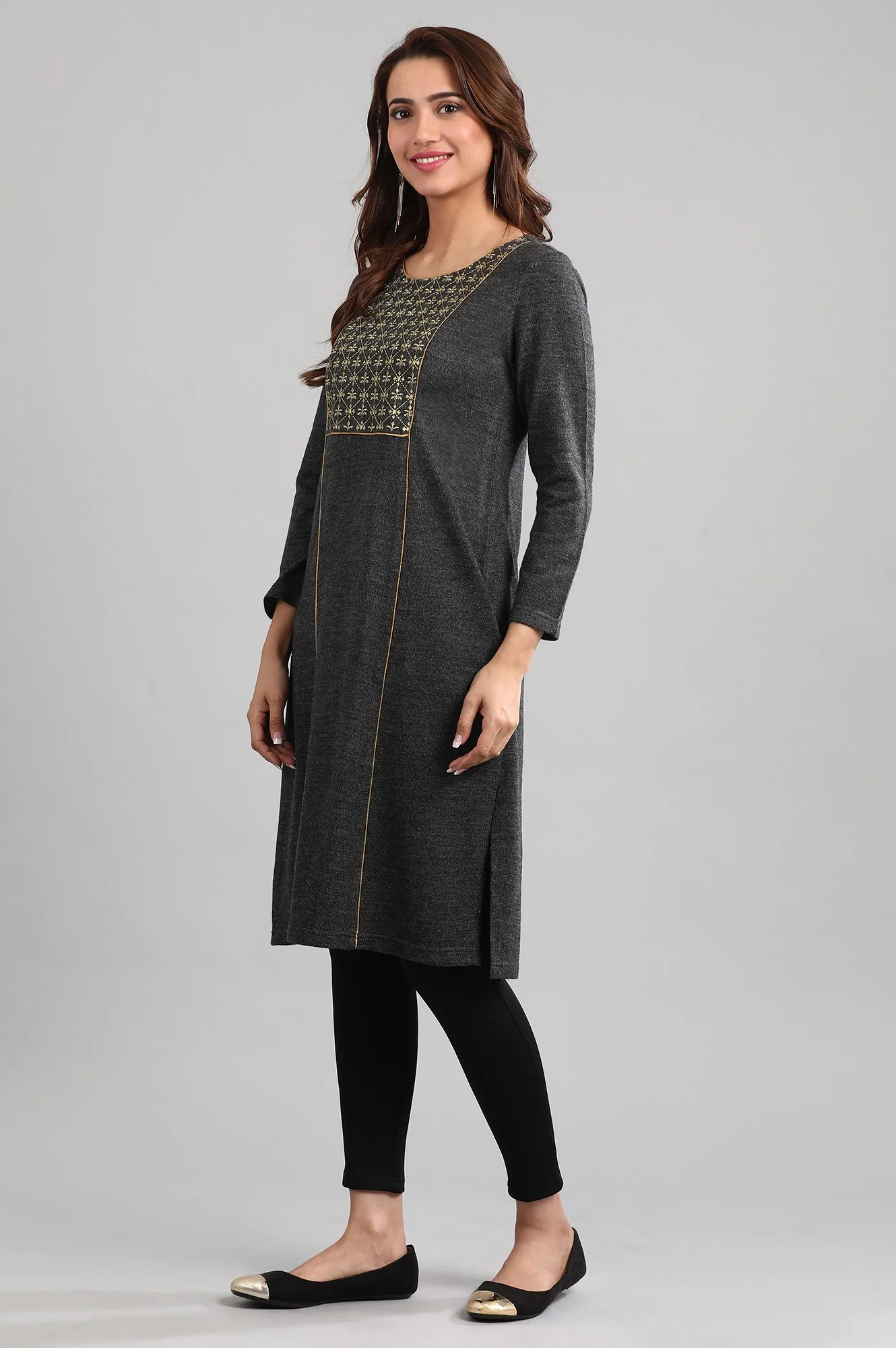 Grey Round Neck Winter kurta - Image 3