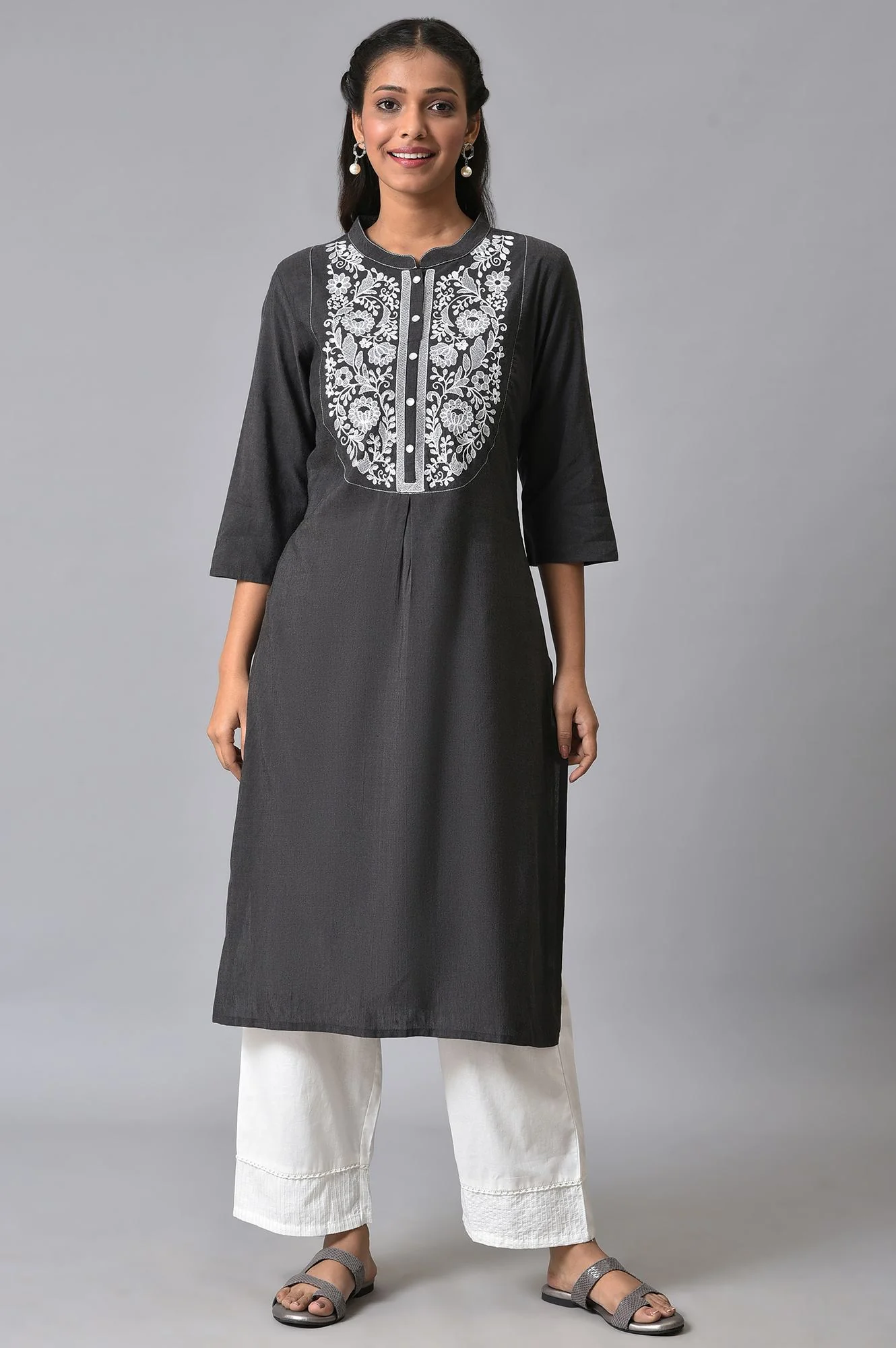 Grey Thread Embroidred Straight kurta - Image 6