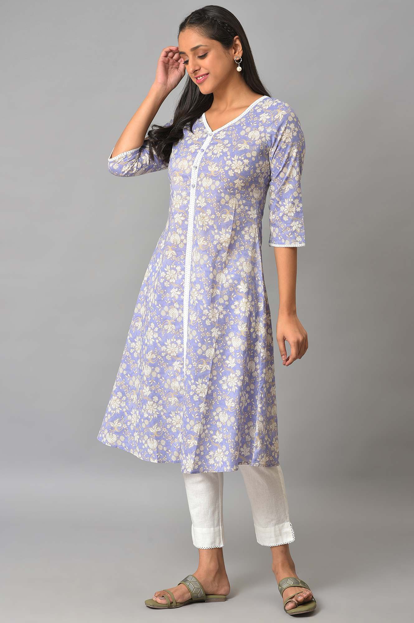 Lavender Floral Printed A-Line kurta - Image 3