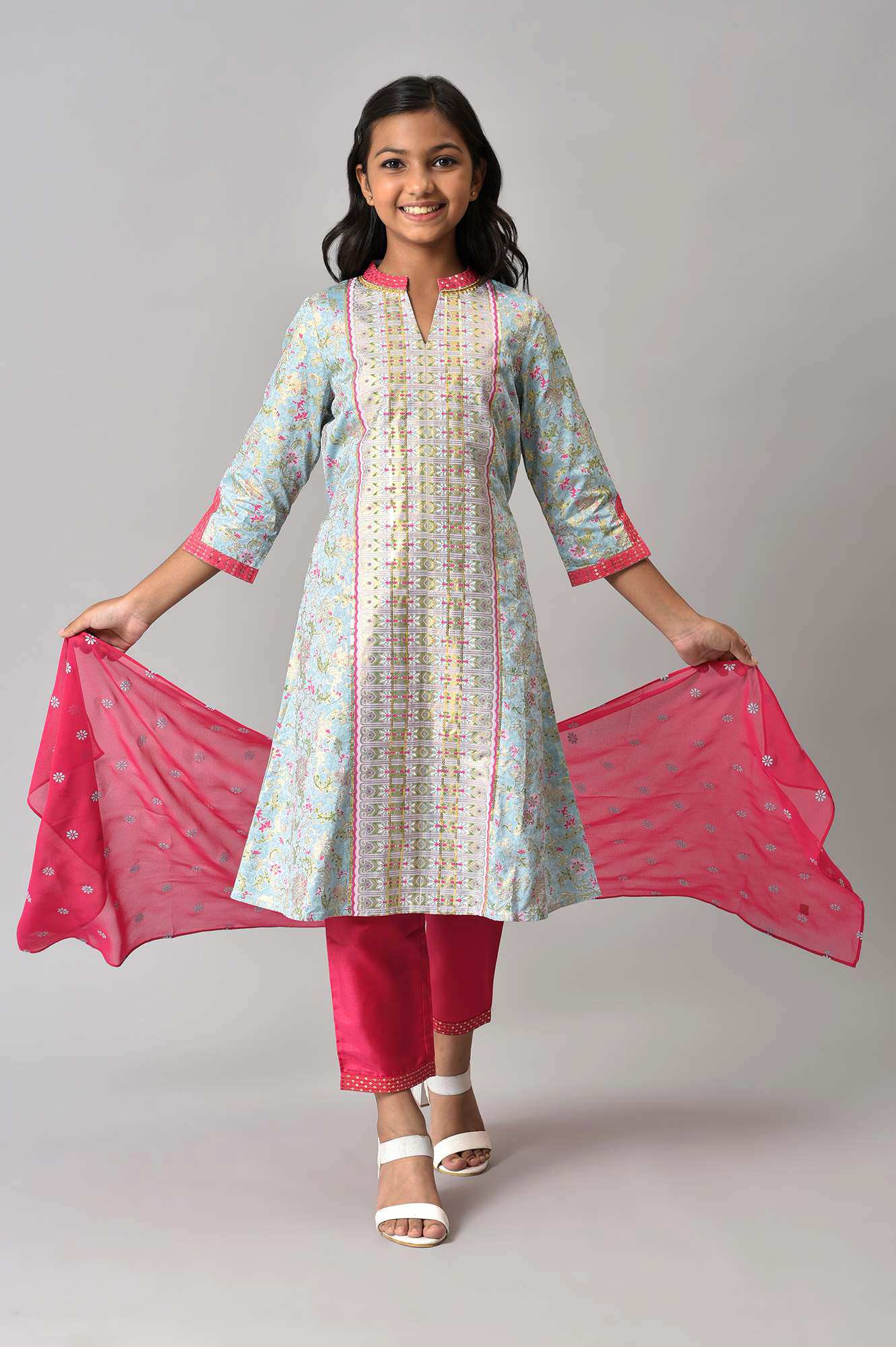 LIVA Girls Blue Embroidered kurta with Pink Palazzo and Dupatta - Image 10