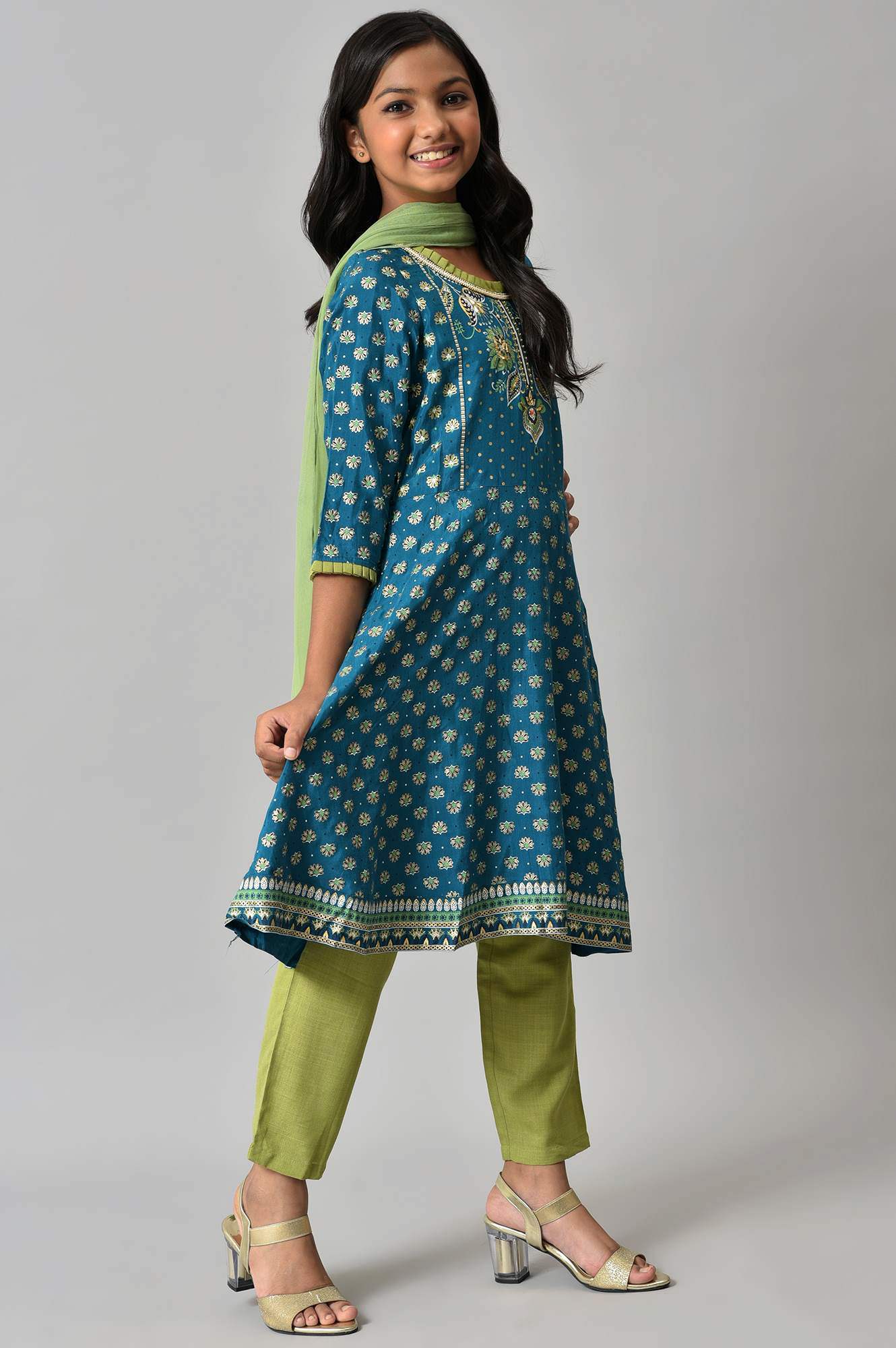 LIVA Girls Blue Floral Printed kurta with Green Trousers and Dupatta - Image 4
