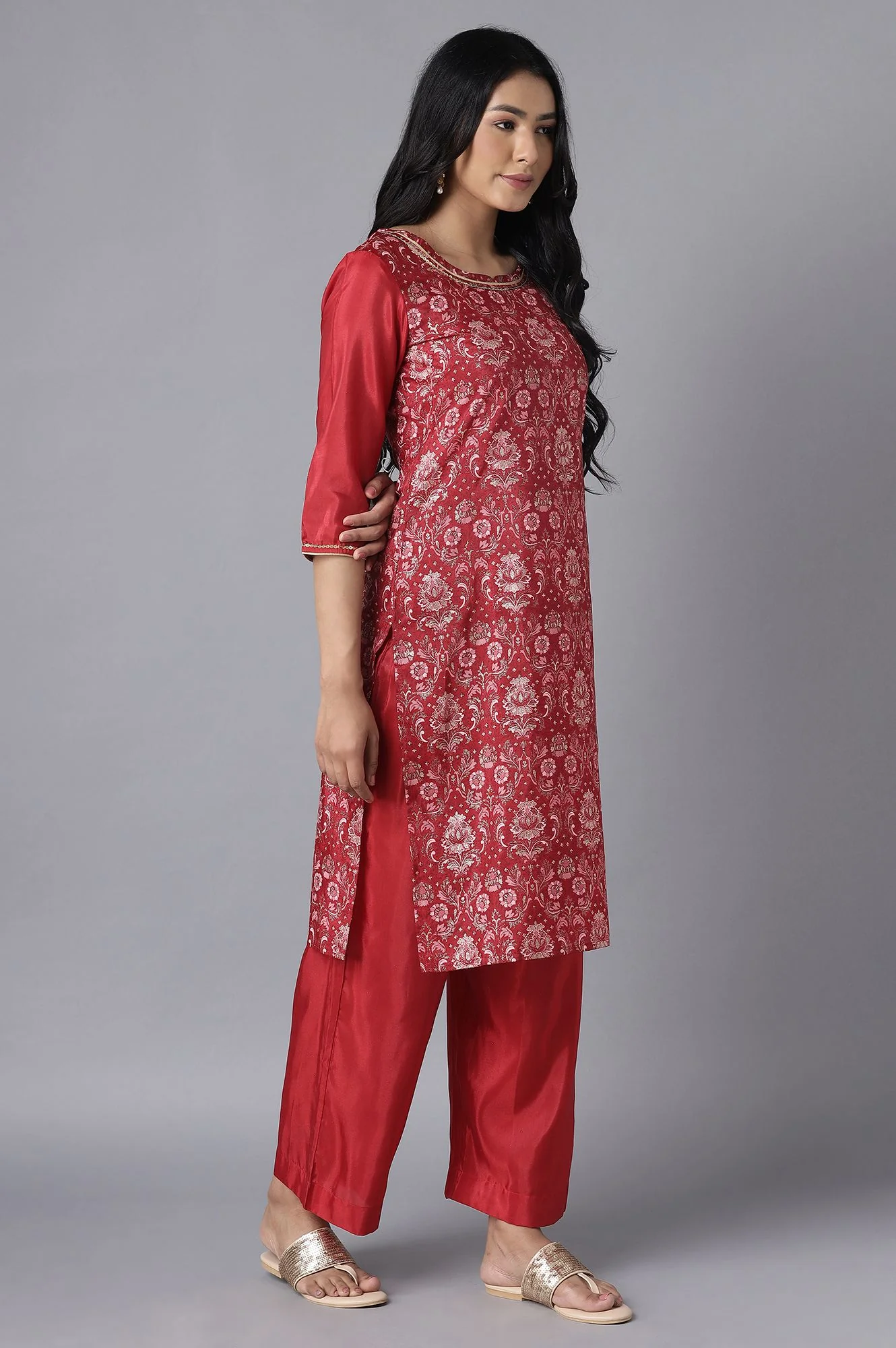 Maroon kurta-Culottes Set - Image 4