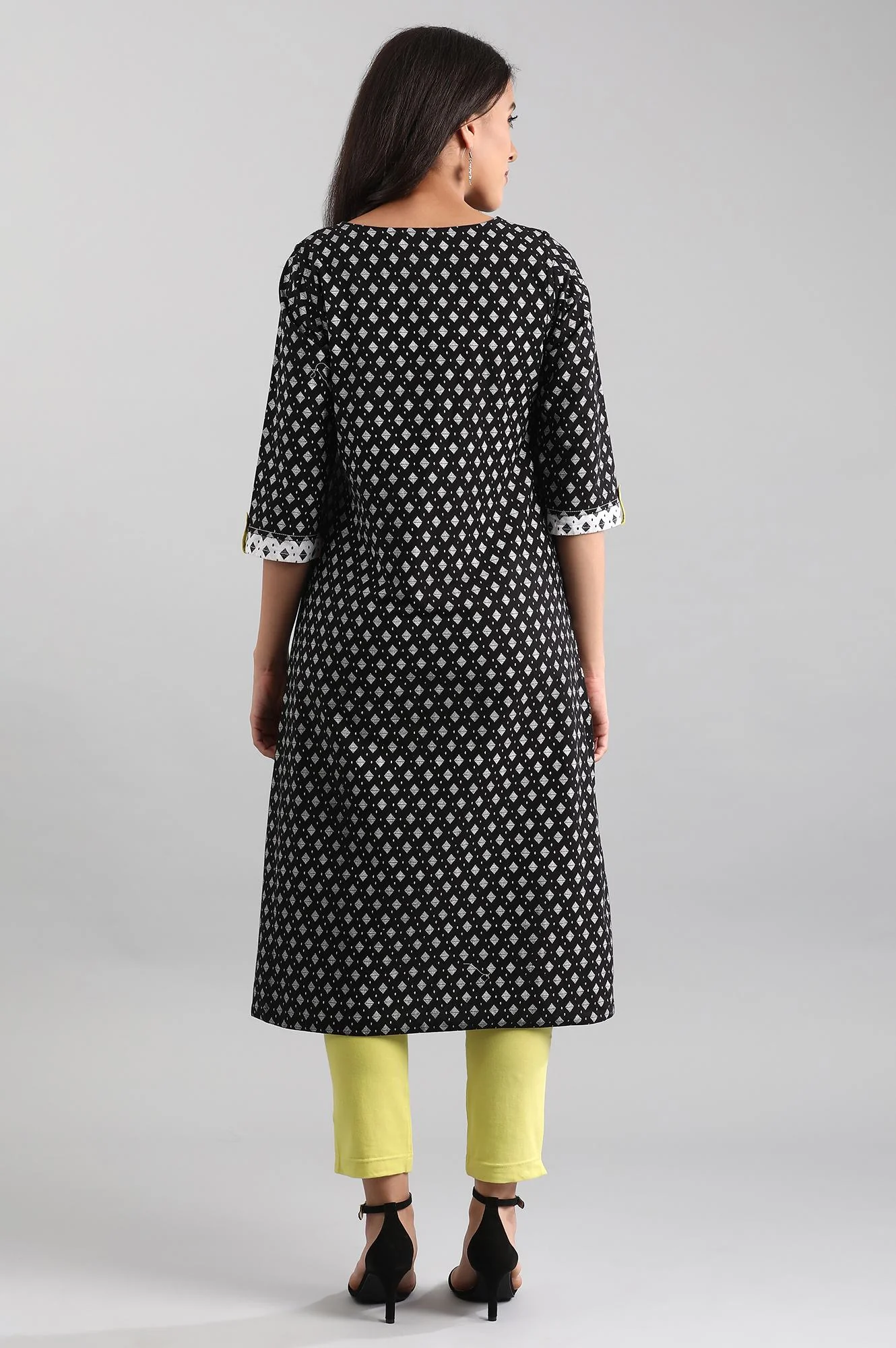 Off-White Round Neck Reversible kurta - Image 2