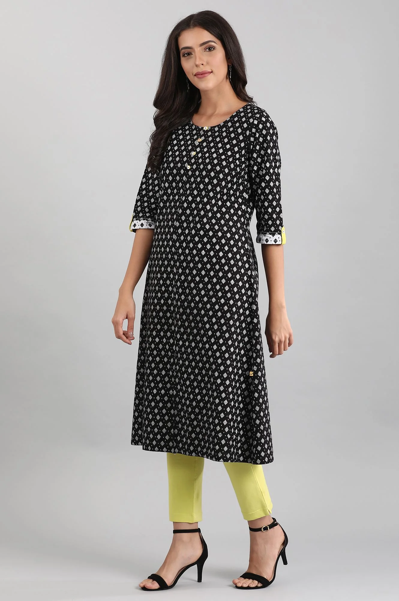 Off-White Round Neck Reversible kurta - Image 3