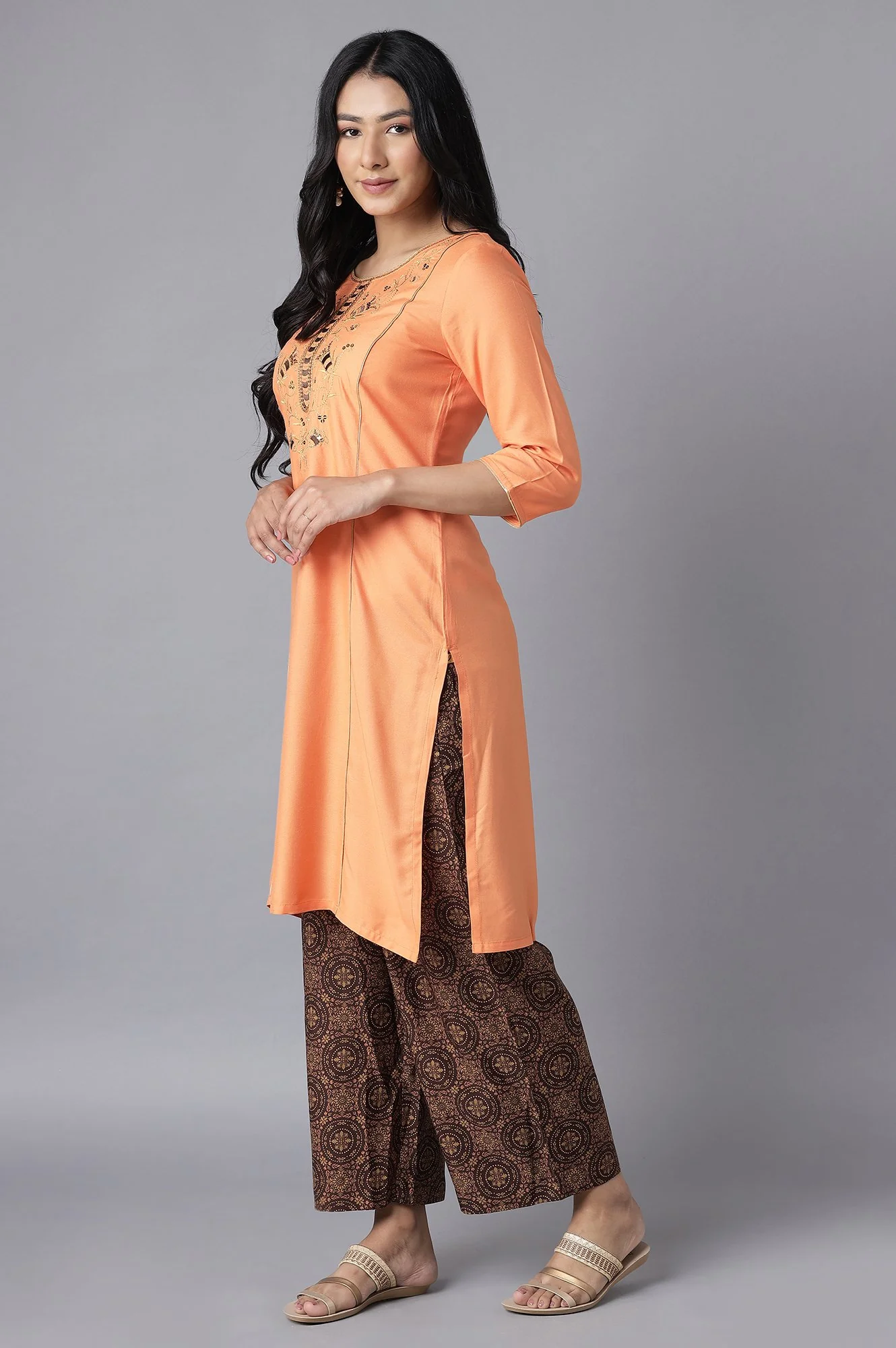 Orange Embroidered kurta-Brown Culottes - Image 3