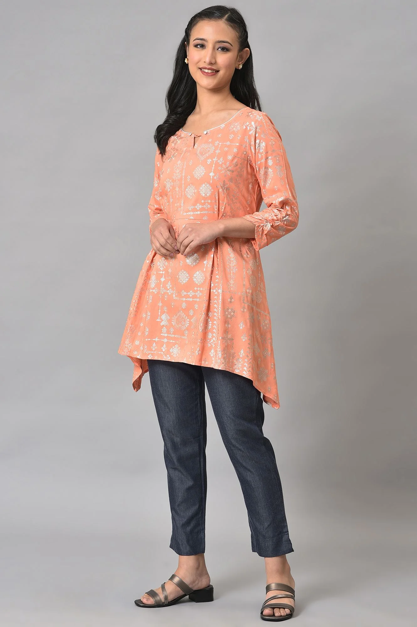 Peach Foil Floral Printed kurta - Image 5