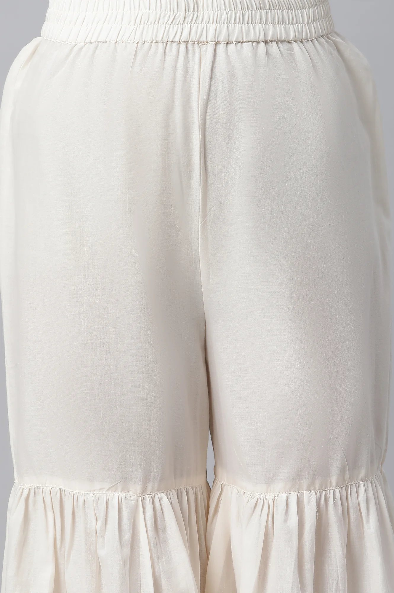 Pin Lace Detailed Short kurta, Sharara & Dupatta Set - Image 8