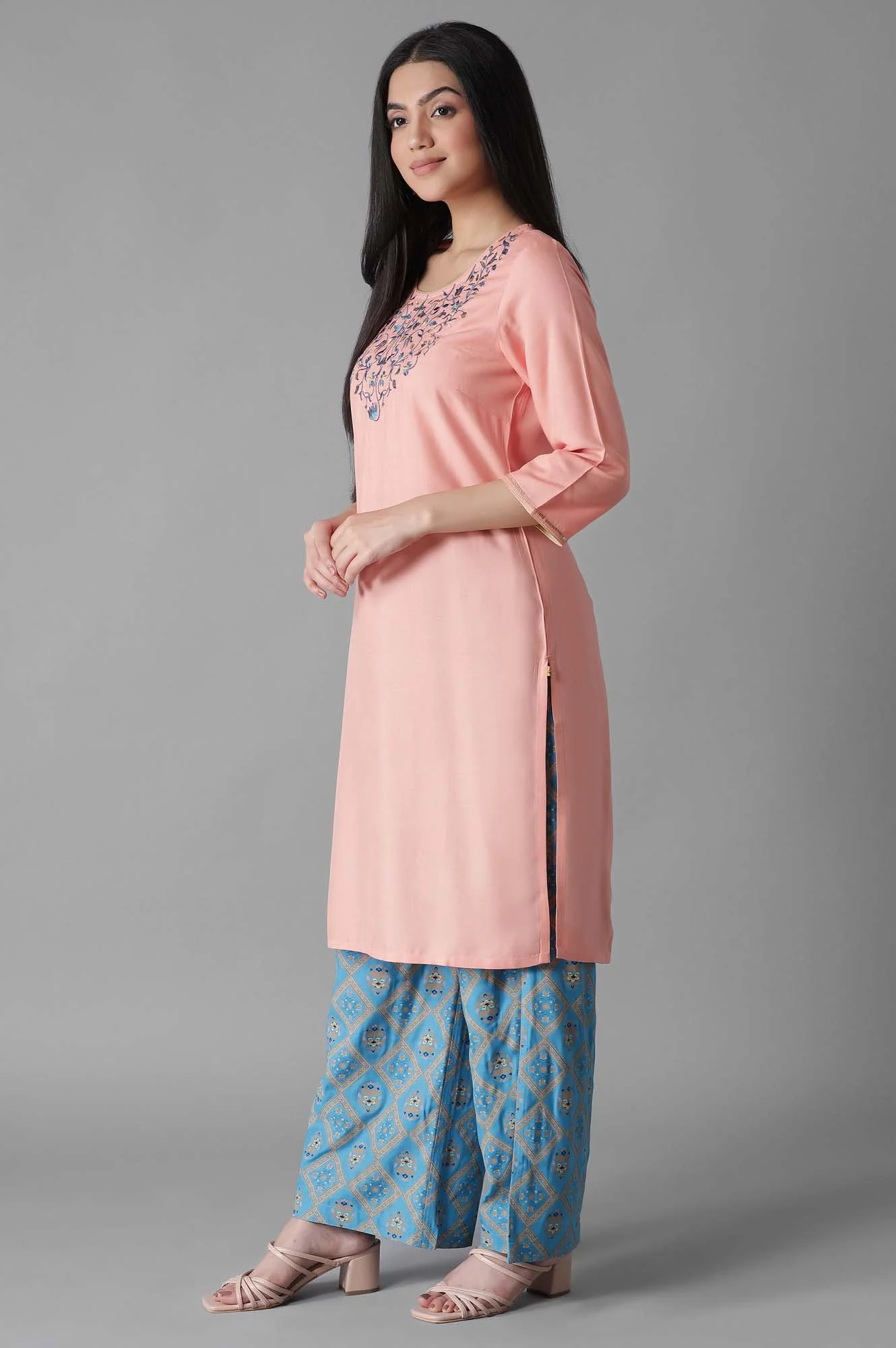 Pink Embroidered Solid kurta Palazzos Set - Image 3