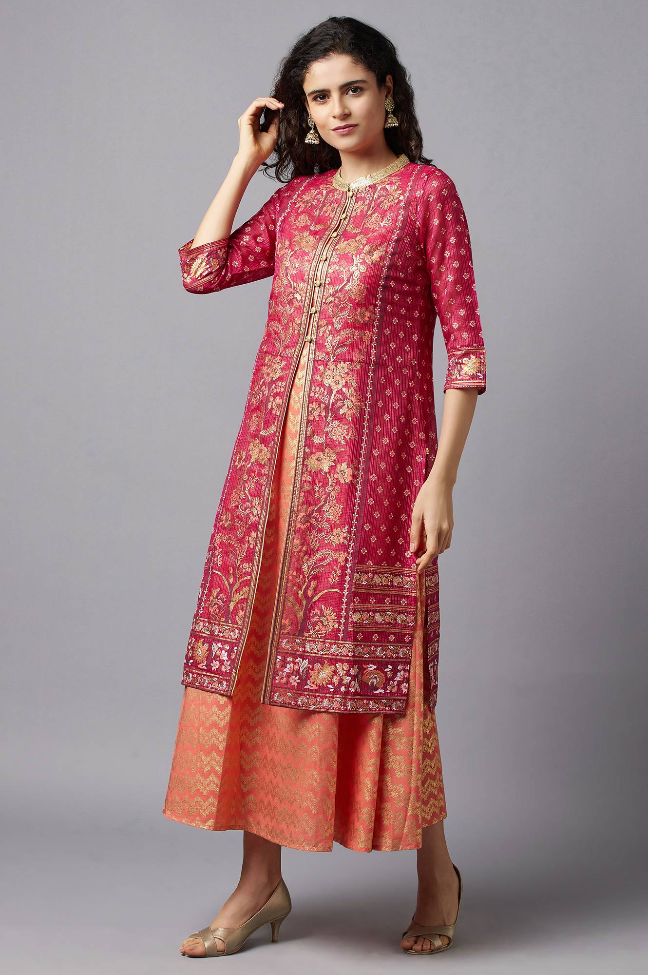 Pink Ethnic Gillet and kurta Set - Image 3