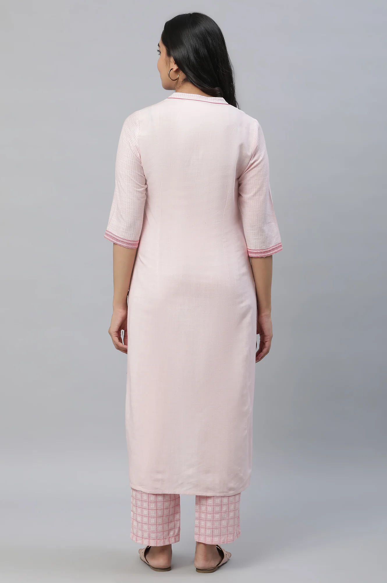 Pink Floral Printed Rayon Straight Casual Kurta - Image 5