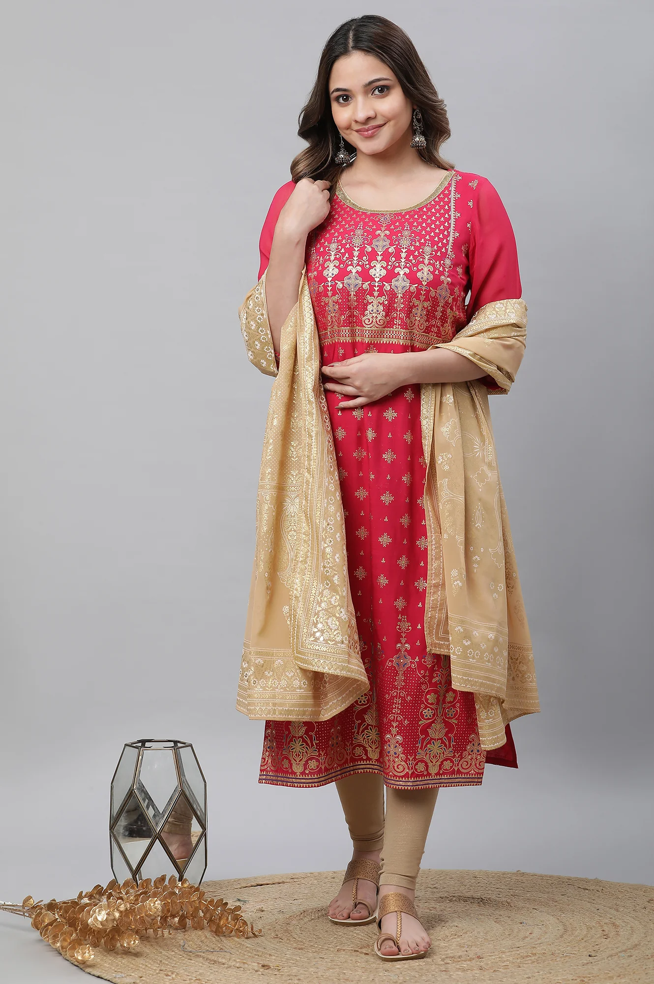 Pink Floral Printed Contemporary Kurta - Image 5