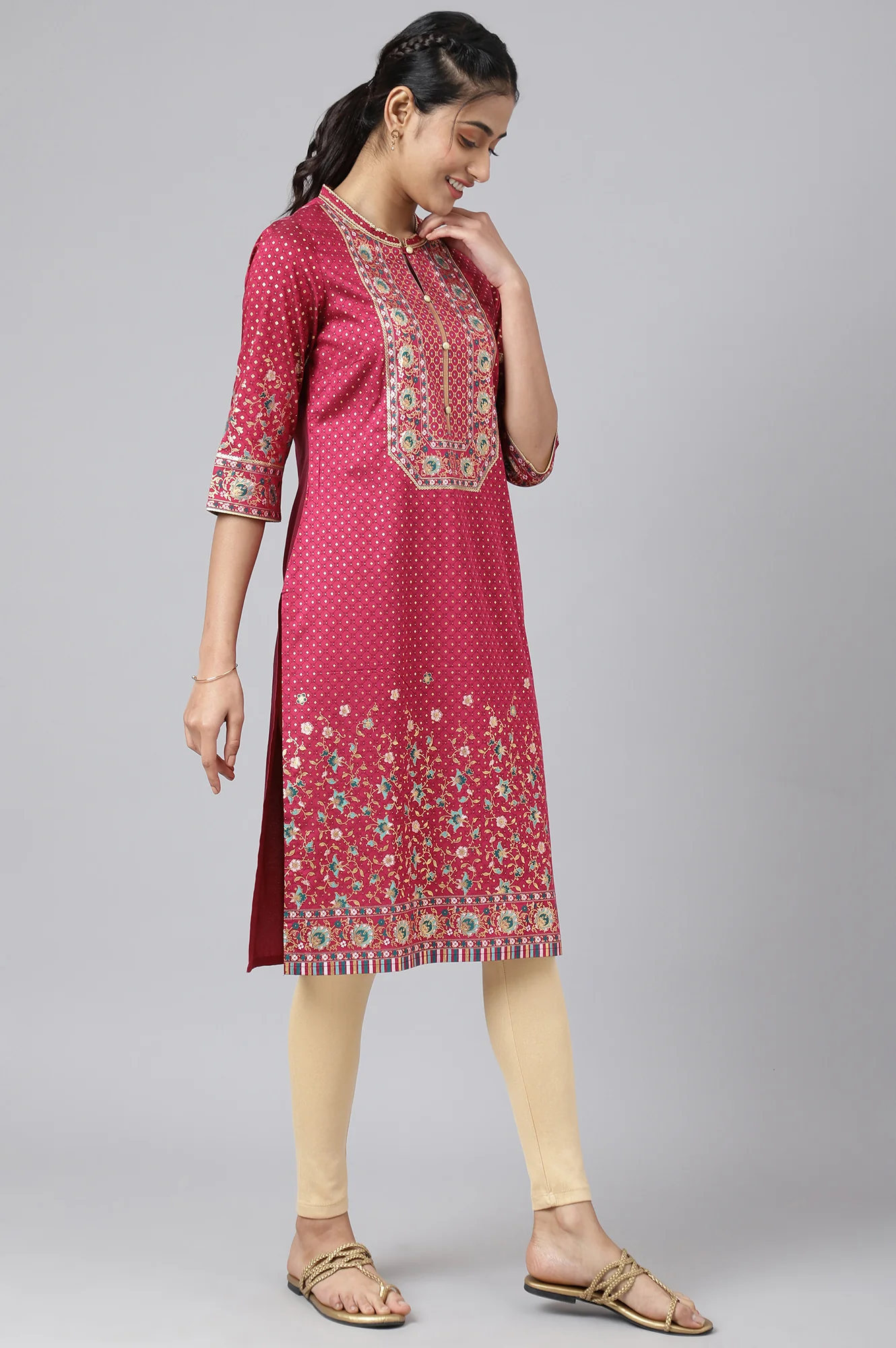 Pink Floral Printed Sequined Ethnic kurta - Image 6
