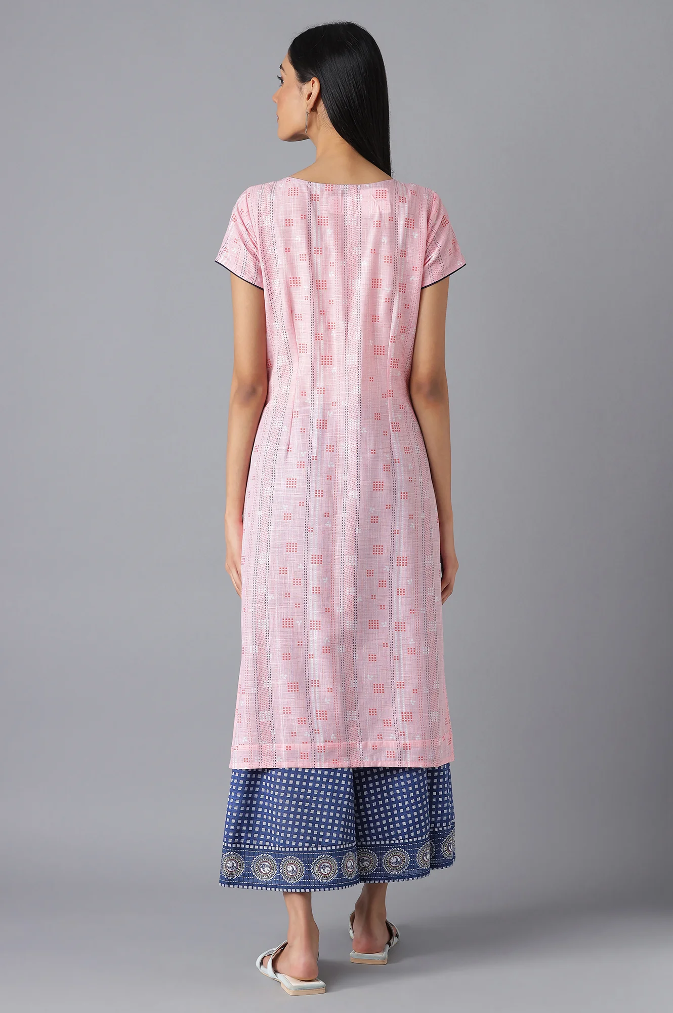 Pink Modern Ethnic kurta - Image 2