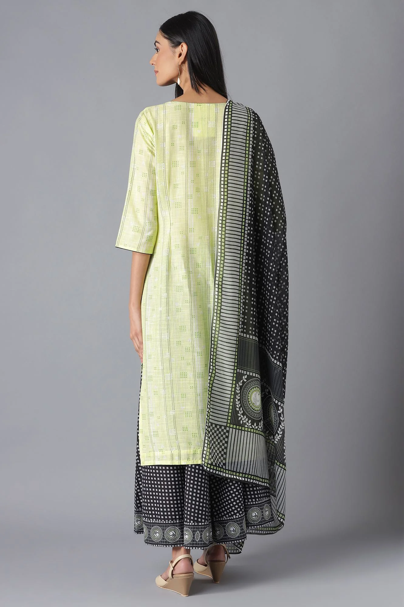 Pink Printed kurta, Palazzo and Dupatta Set - Image 2
