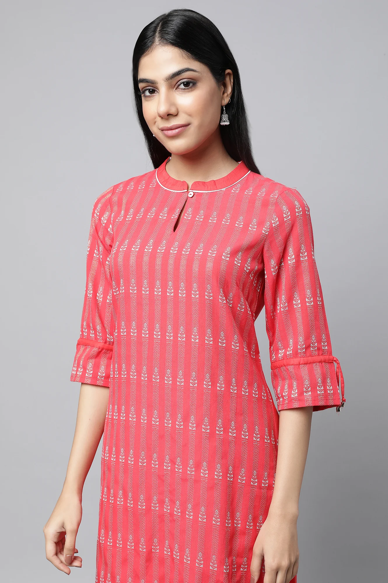 Pink Printed kurta with Trousers Set - Image 6