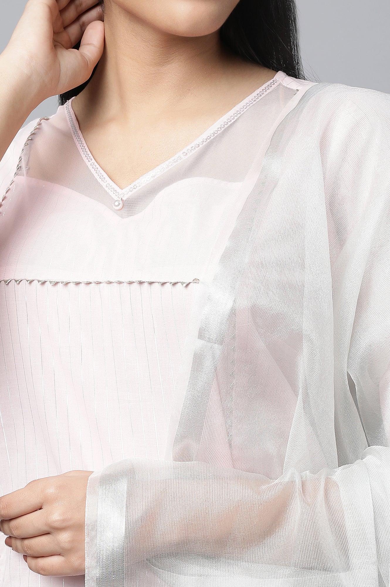Pink Sequined Festive kurta Set - Image 7