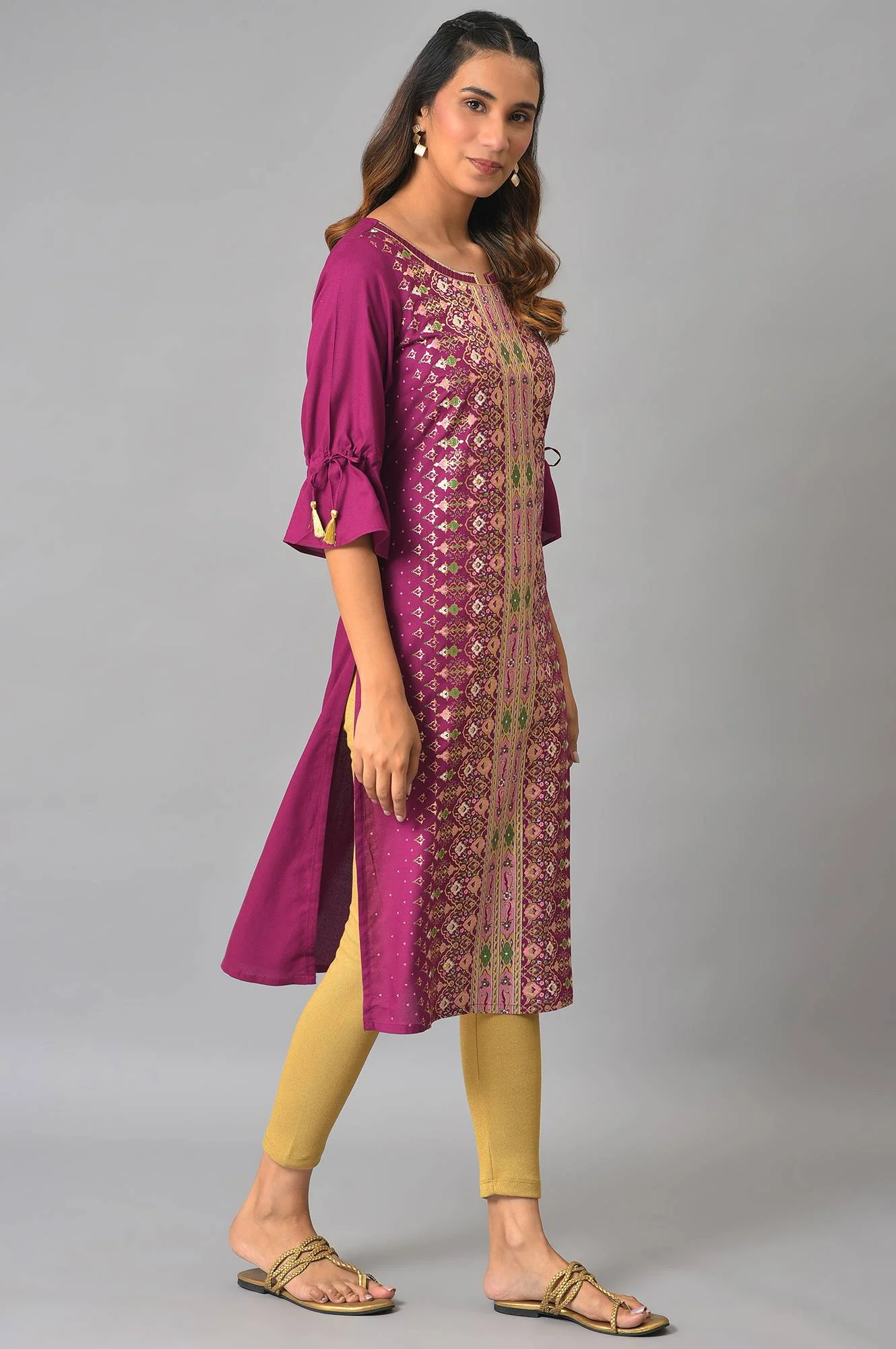 Purple Floral Printed Sequined Ethnic Liva kurta - Image 4