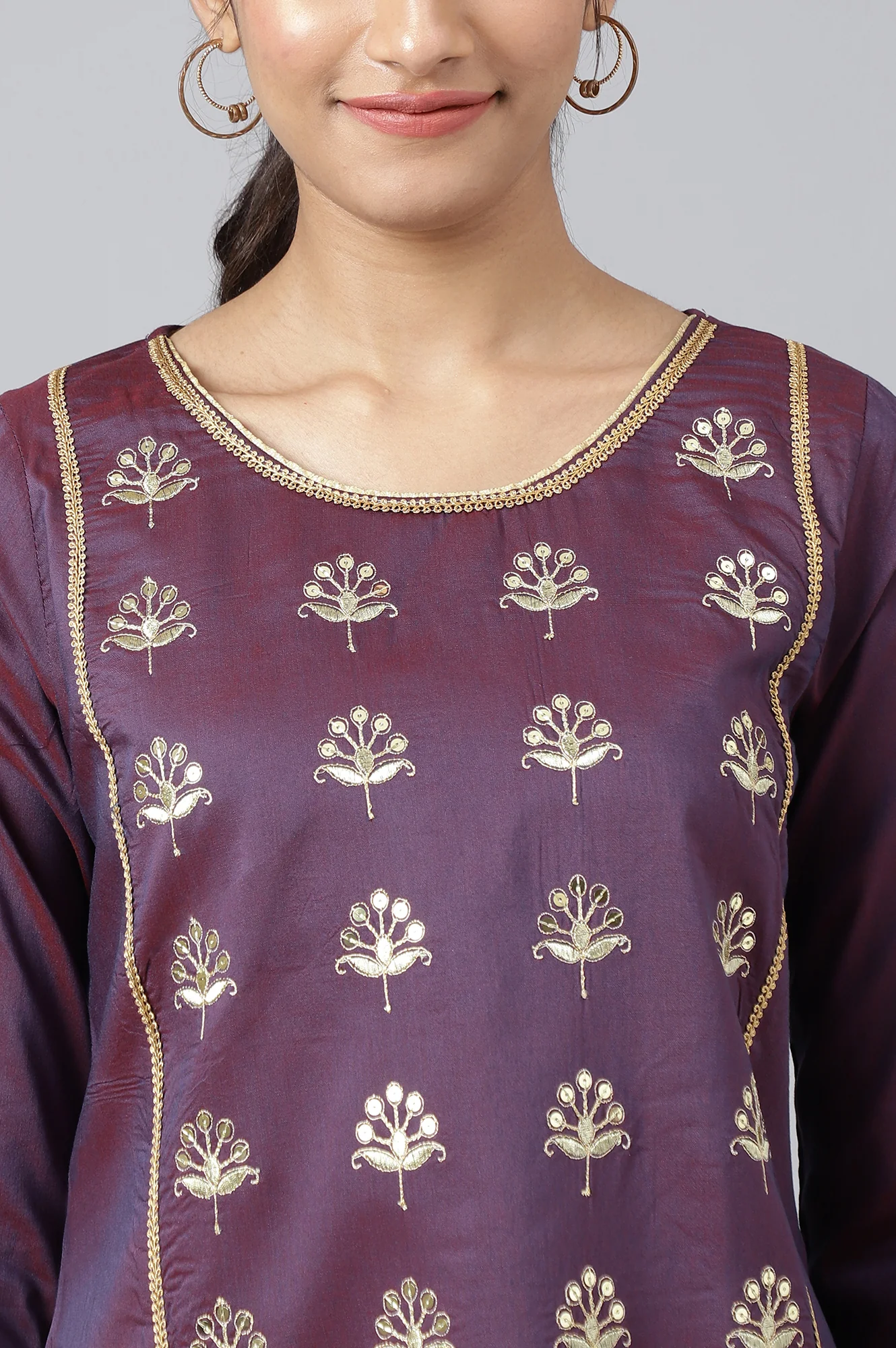 Purple Zari Embroidered Ethnic kurta - Image 8