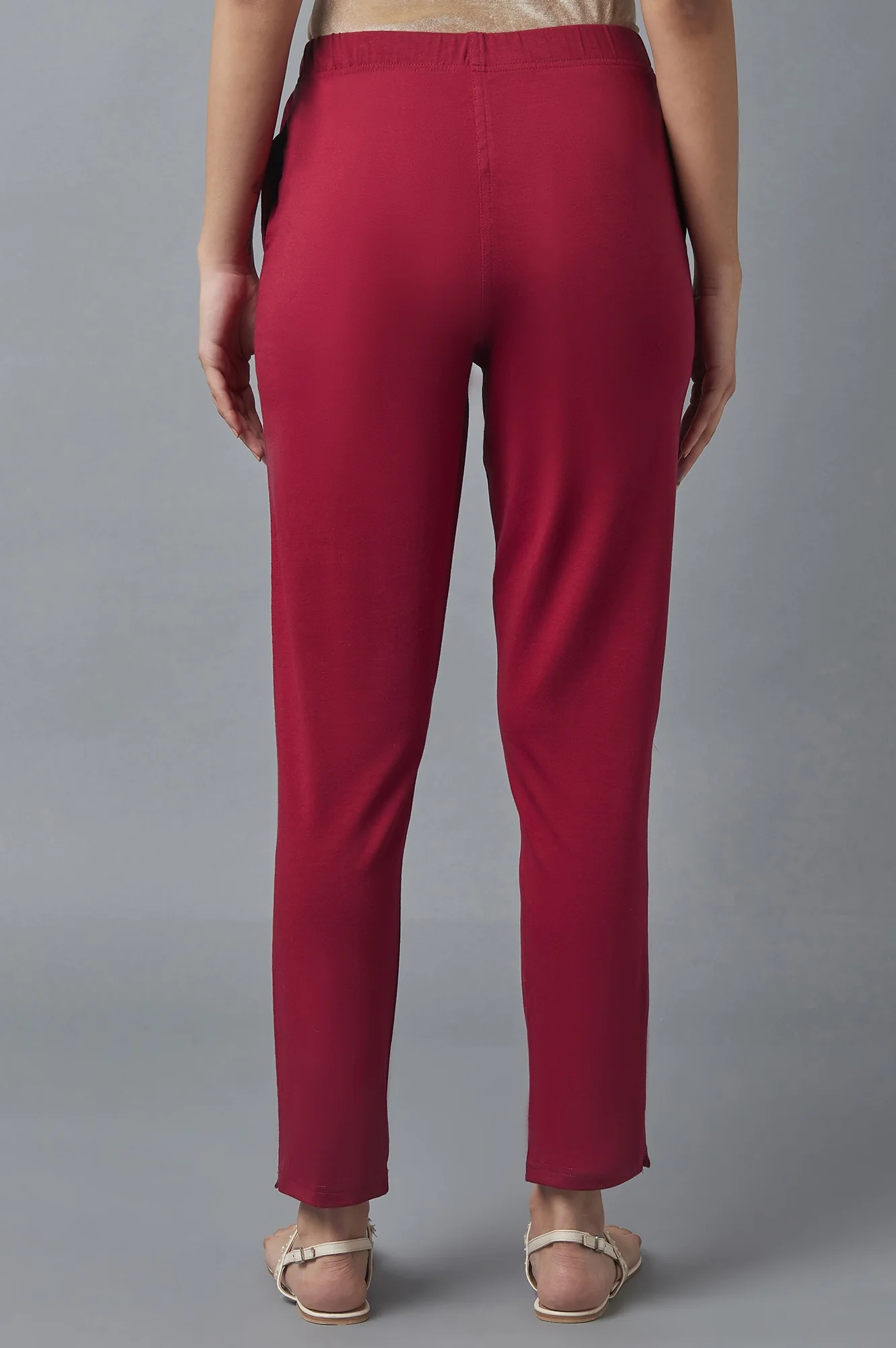 Maroon Solid Flared Cotton Pants With Elasticated Waist - Image 2