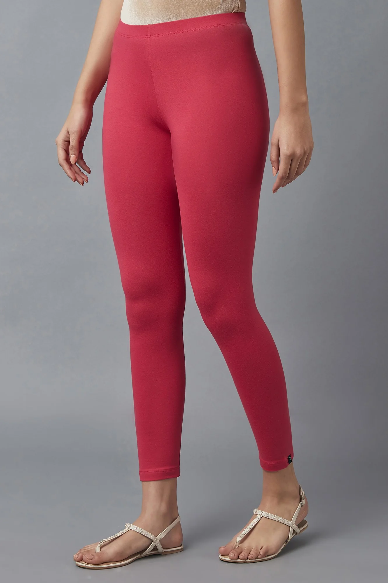 Red Solid Skinny Fit Cotton Tights With Elasticated Waist - Image 3