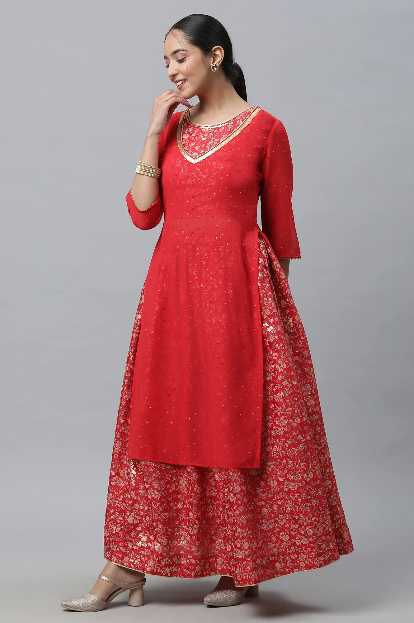 Red Embellished Kurta, Inner Crop Top and Flared Skirt Set - Image 3