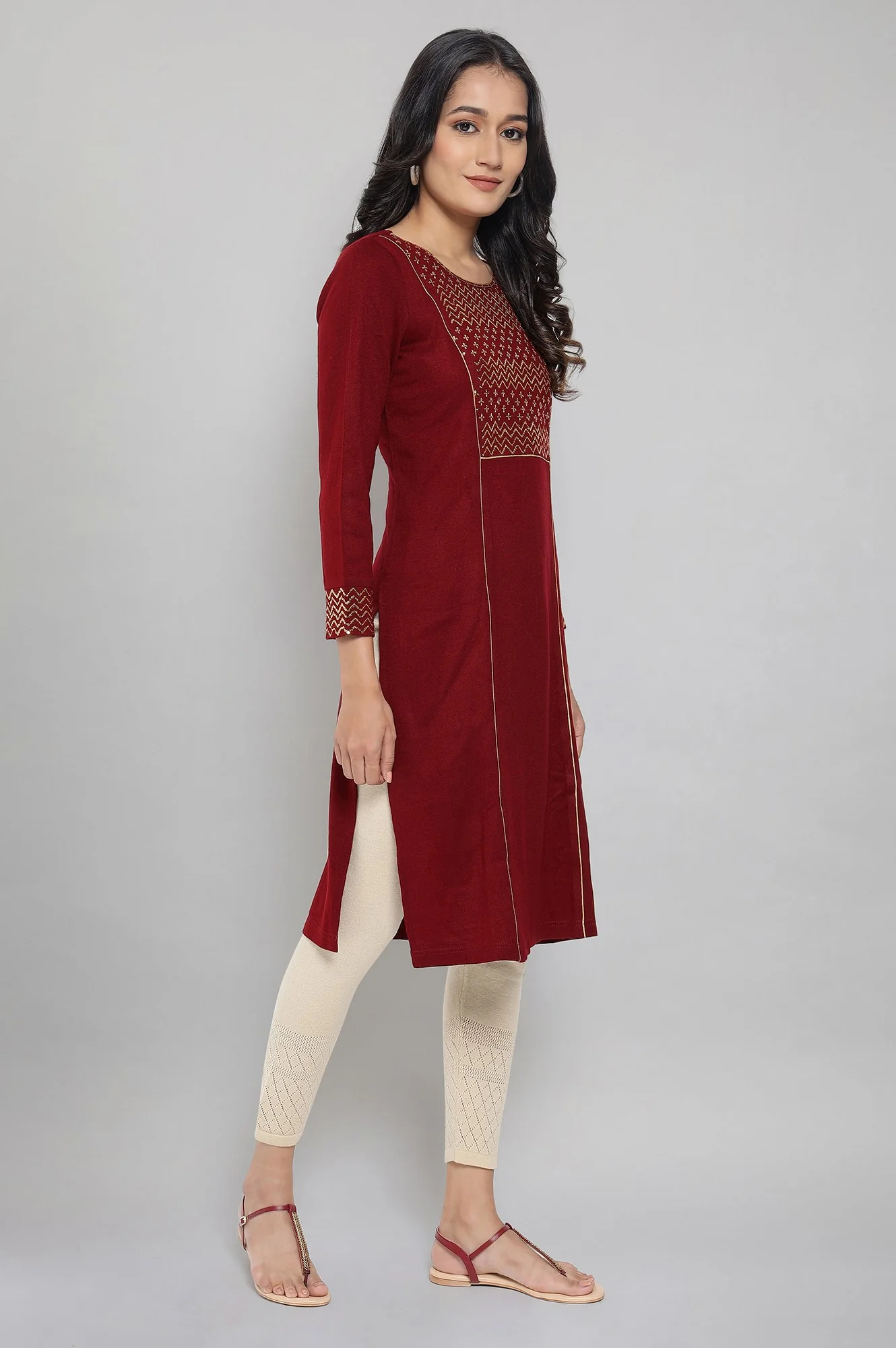 Red Embellished Winter kurta - Image 4