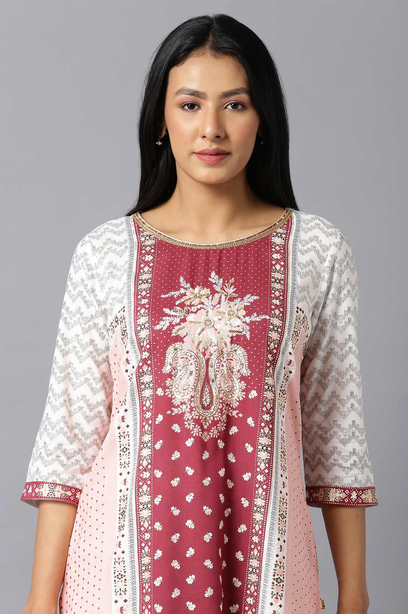 Red Festive Ethnic kurta - Image 5
