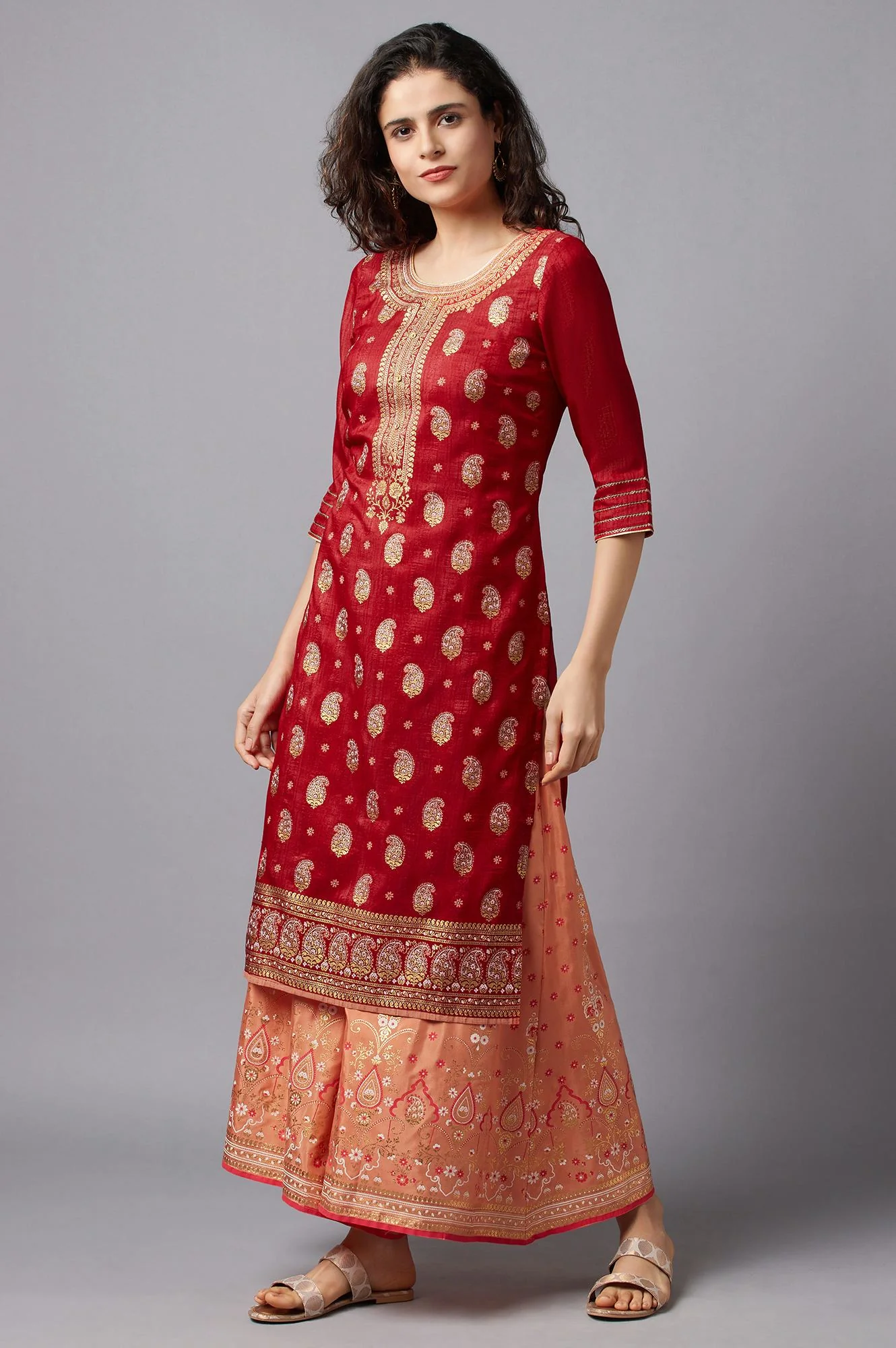 Red Festive Ethnic kurta - Image 3
