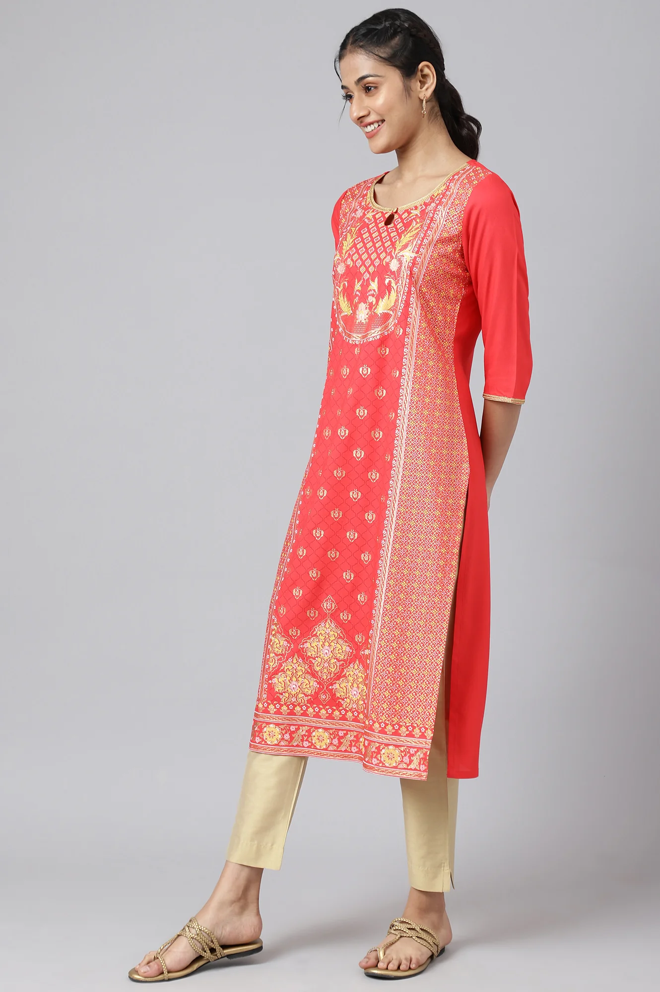Red Floral Foil Print Ethnic kurta - Image 3