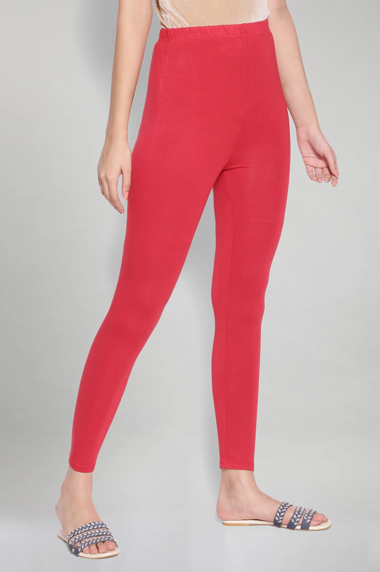 Red Solid Skinny Fit Tights With Elasticated Waistband - Image 4