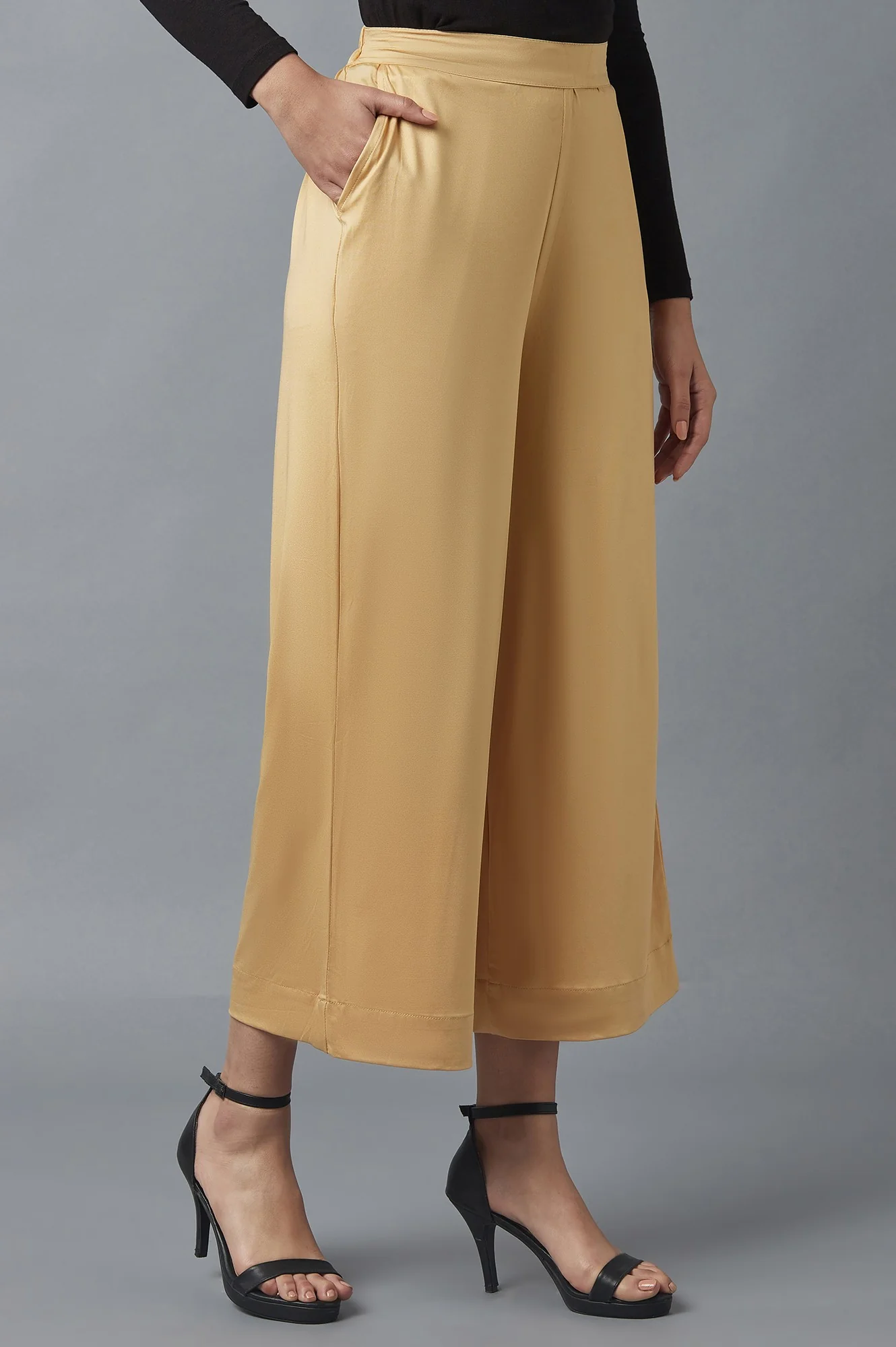Gold Solid Straight Fit Cotton Palazzo With Side Pockets - Image 4