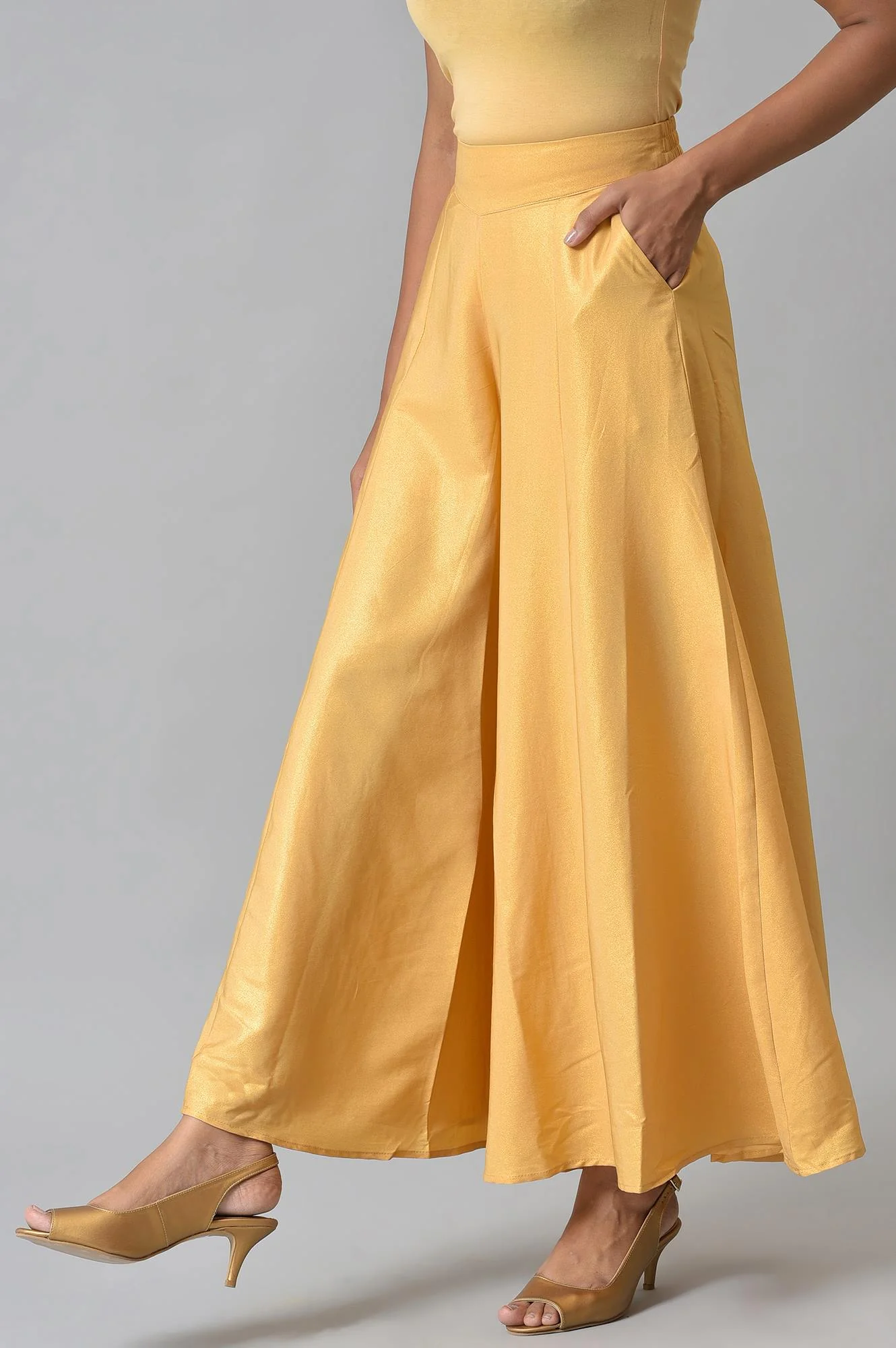 Gold Solid Flared Woven Palazzo With Side Pockets - Image 3