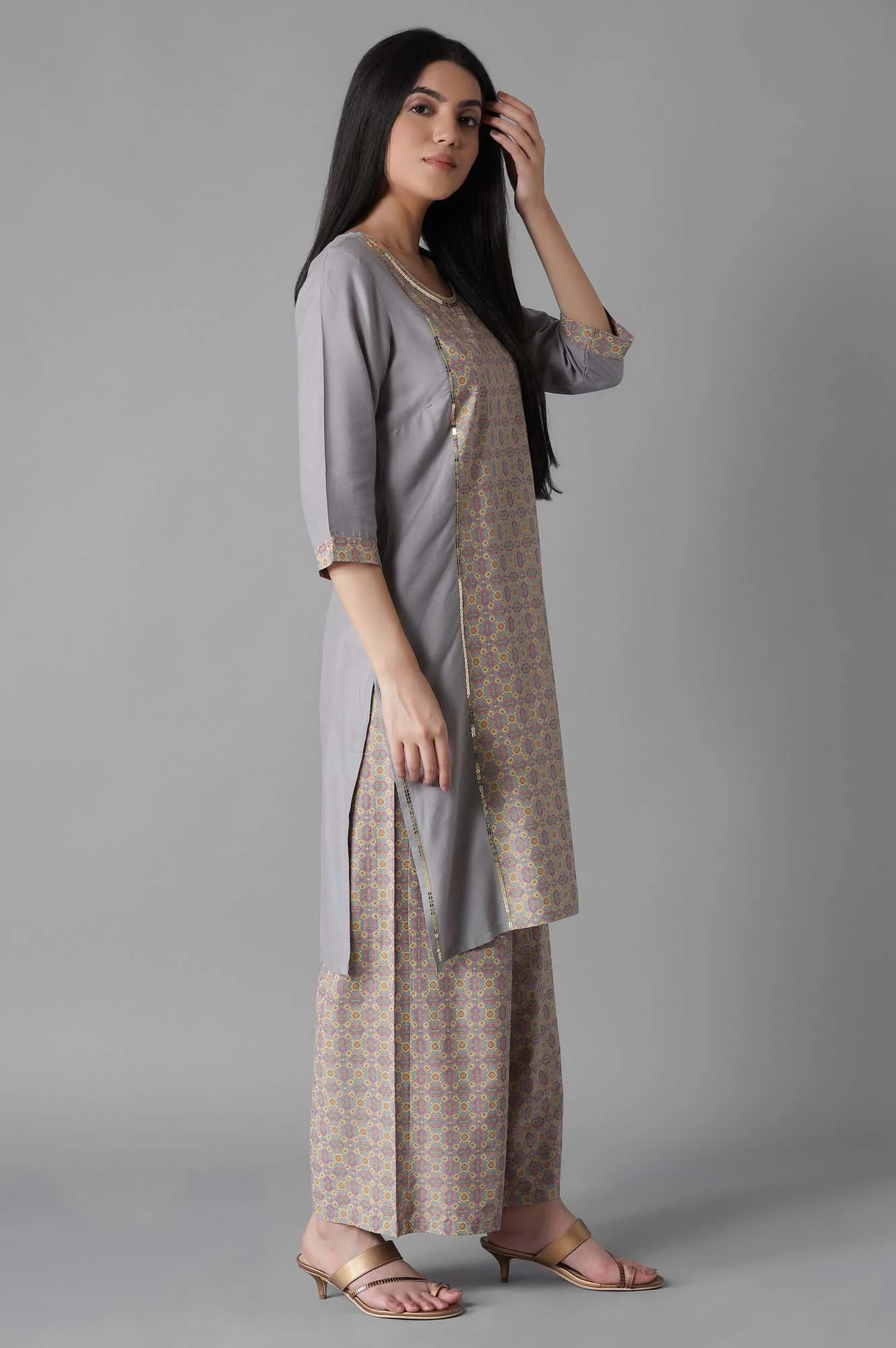 Silver Sconch Glittered Geometric Print kurta Palazzos Set - Image 4