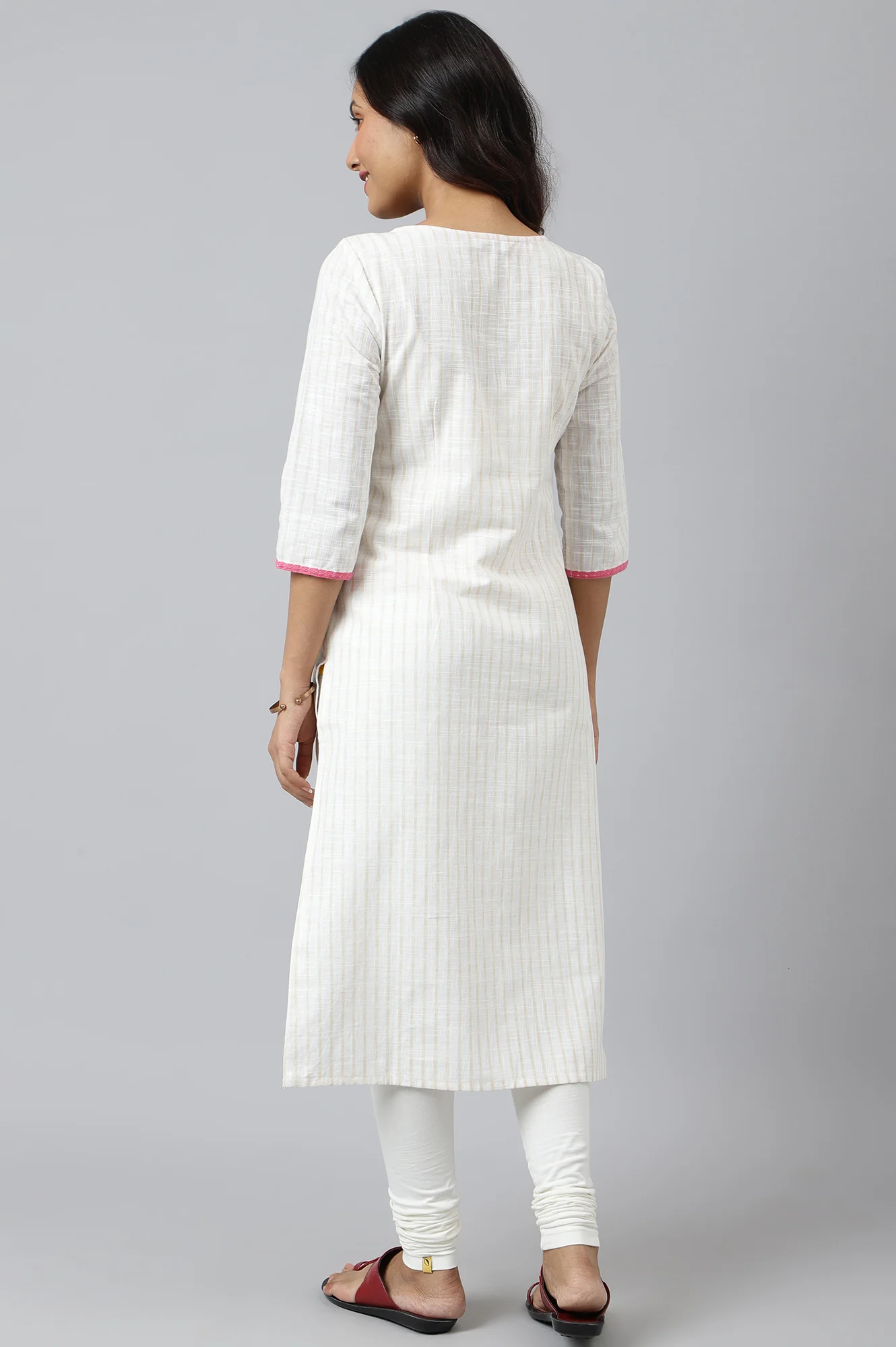 White Ethnic kurta with Yellow & Pink Placement Print - Image 4