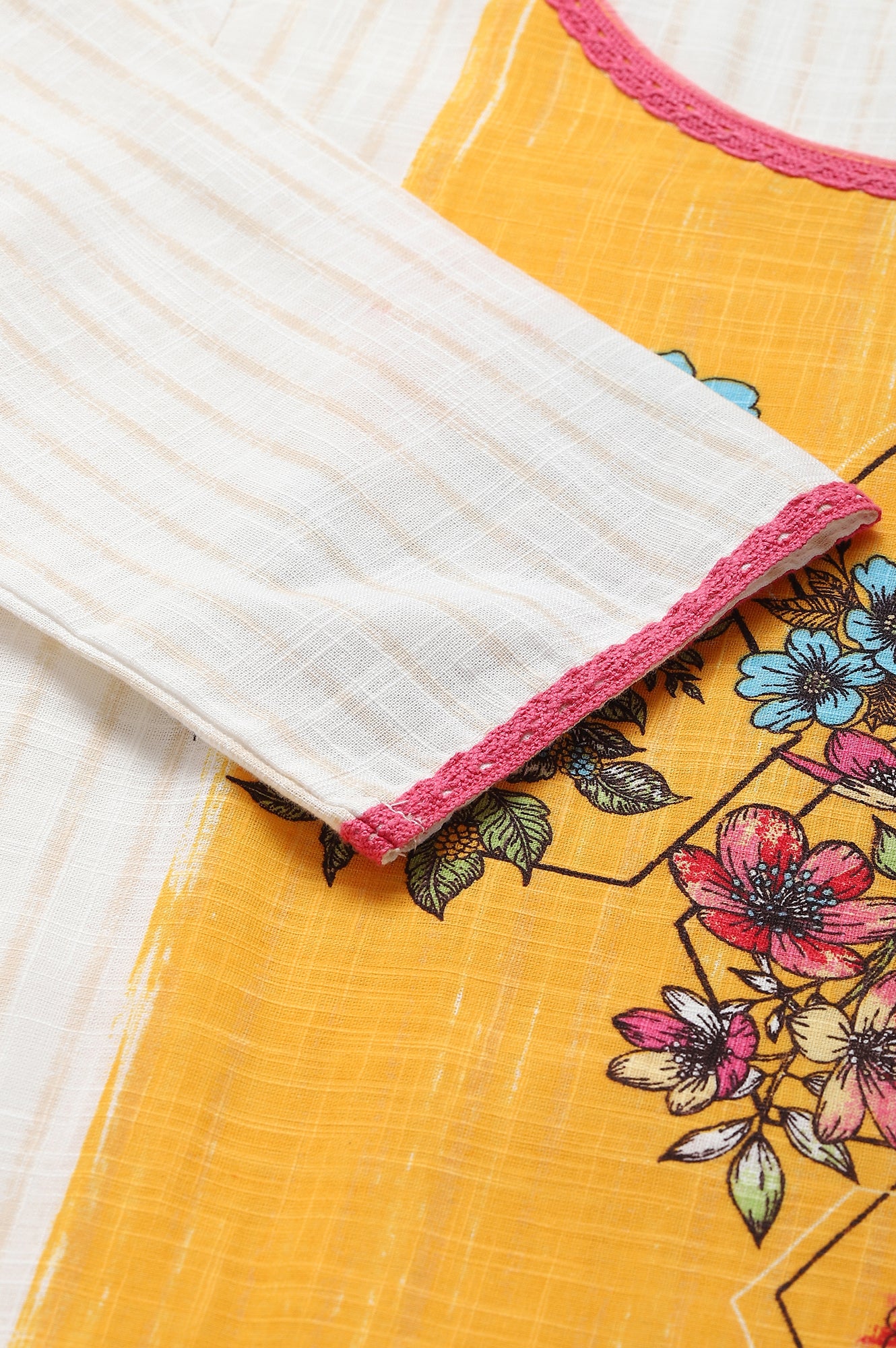 White Ethnic kurta with Yellow & Pink Placement Print - Image 7