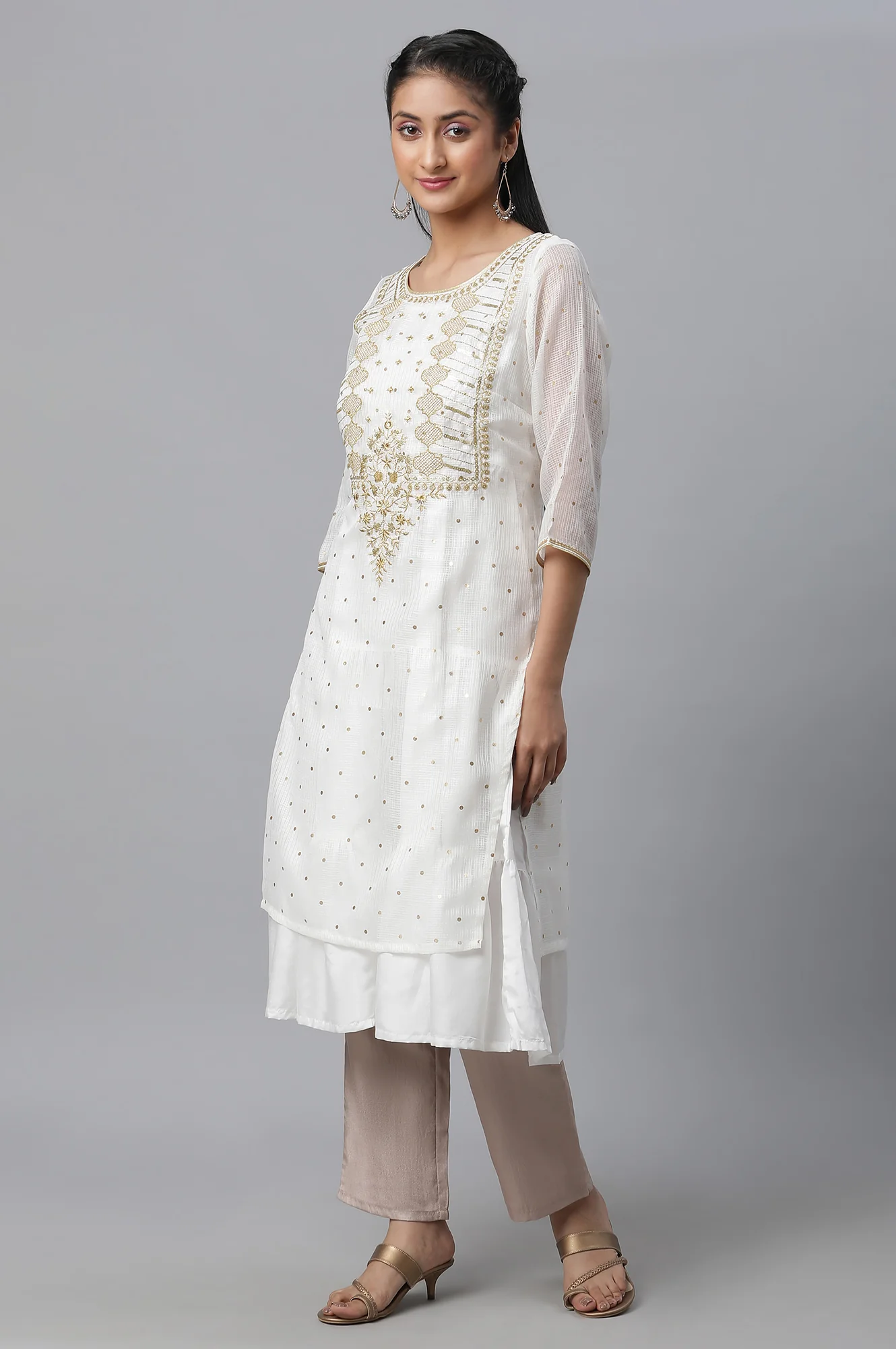 White Foil Printed Embroidered Kota kurta & Tiered Inner Set - Image 3
