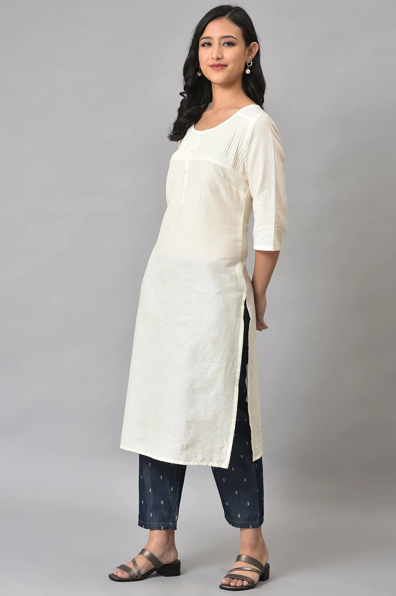 White Solid Cotton kurta - Image 3