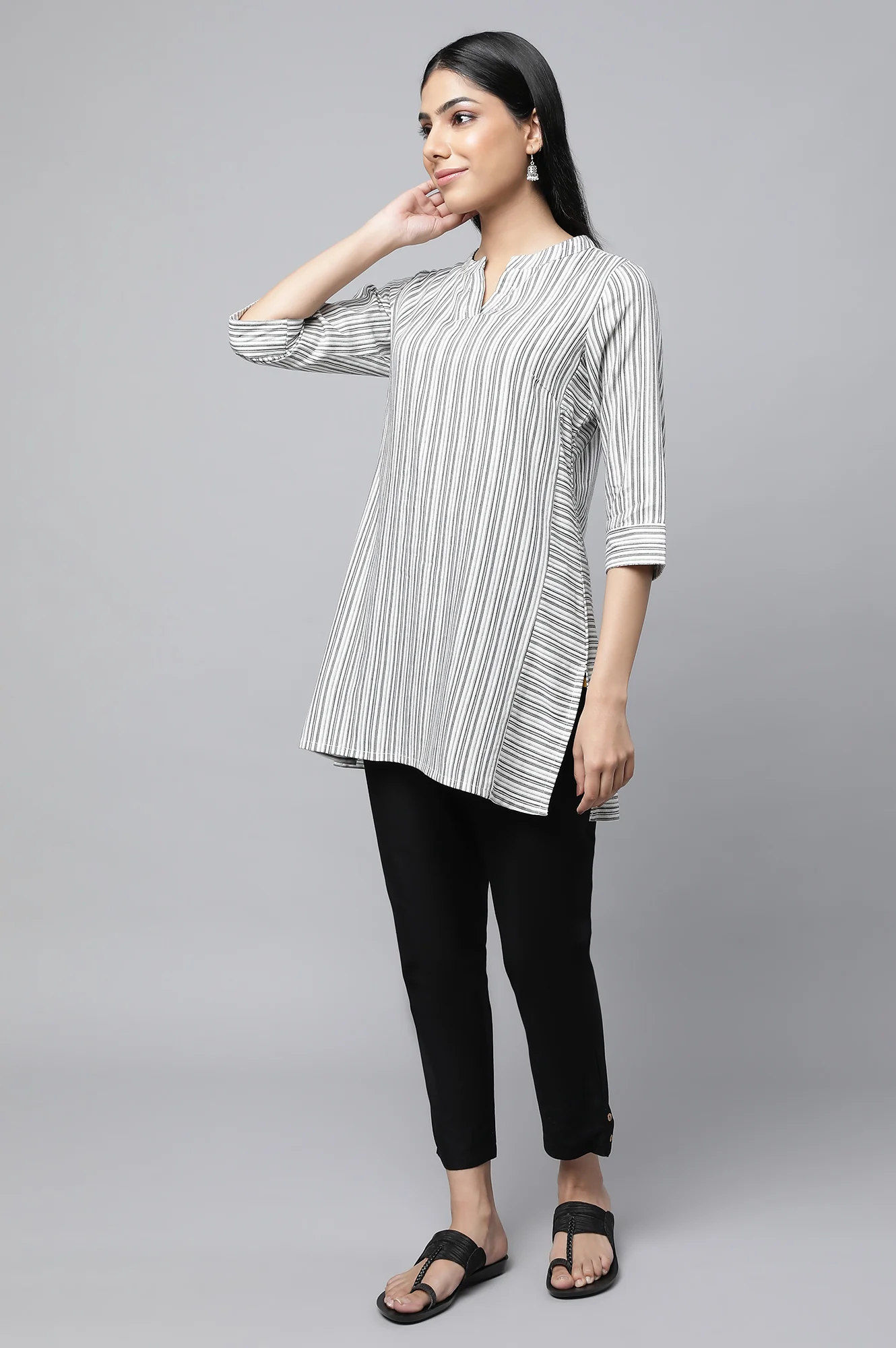 White Striped kurta & Trousers Set - Image 3